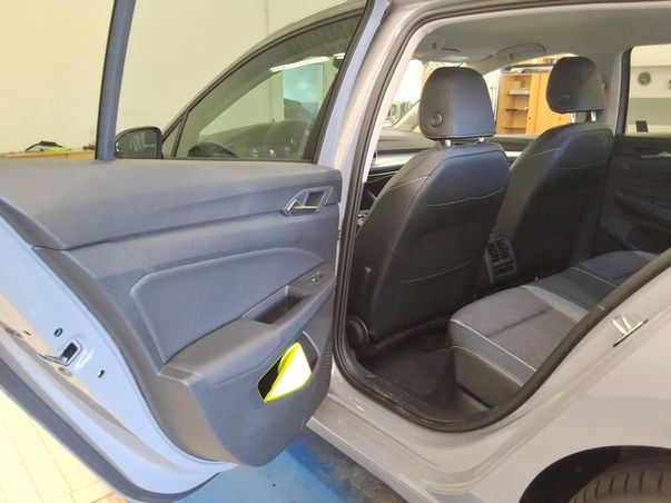 Golf VIII 1.5 eHybrid DSG ENERGY LED+AHK+HUD+DCP