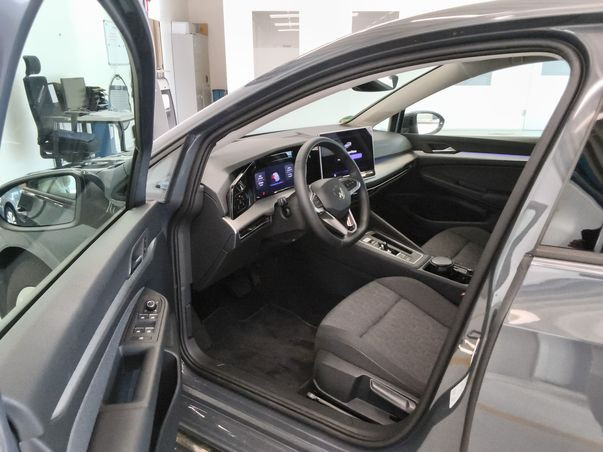 Golf VIII 1.5 eTSI DSG LIFE LED+ACC+APP+DCP+HUD+