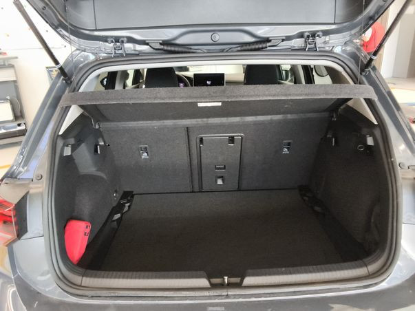 Golf VIII 1.5 eTSI DSG LIFE LED+ACC+APP+DCP+HUD+