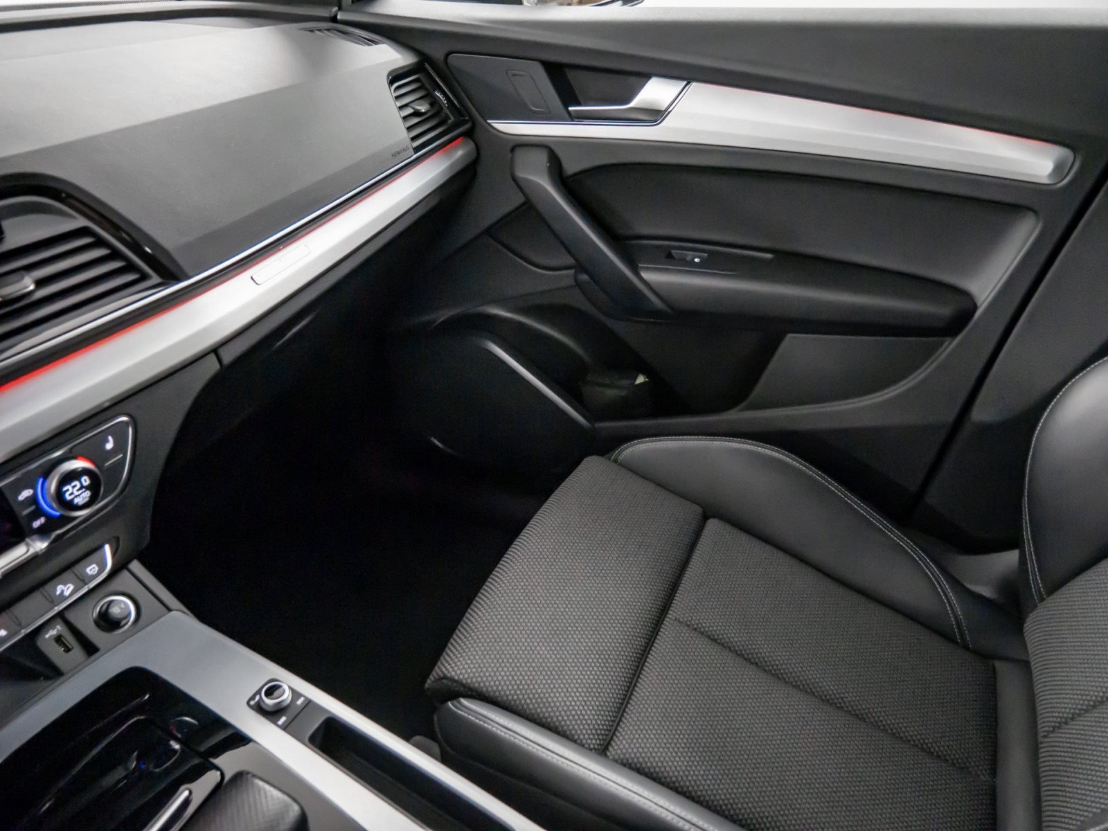 Q5 55 TFSI e quattro S line AHK Rückfahrkamera Lutfederung