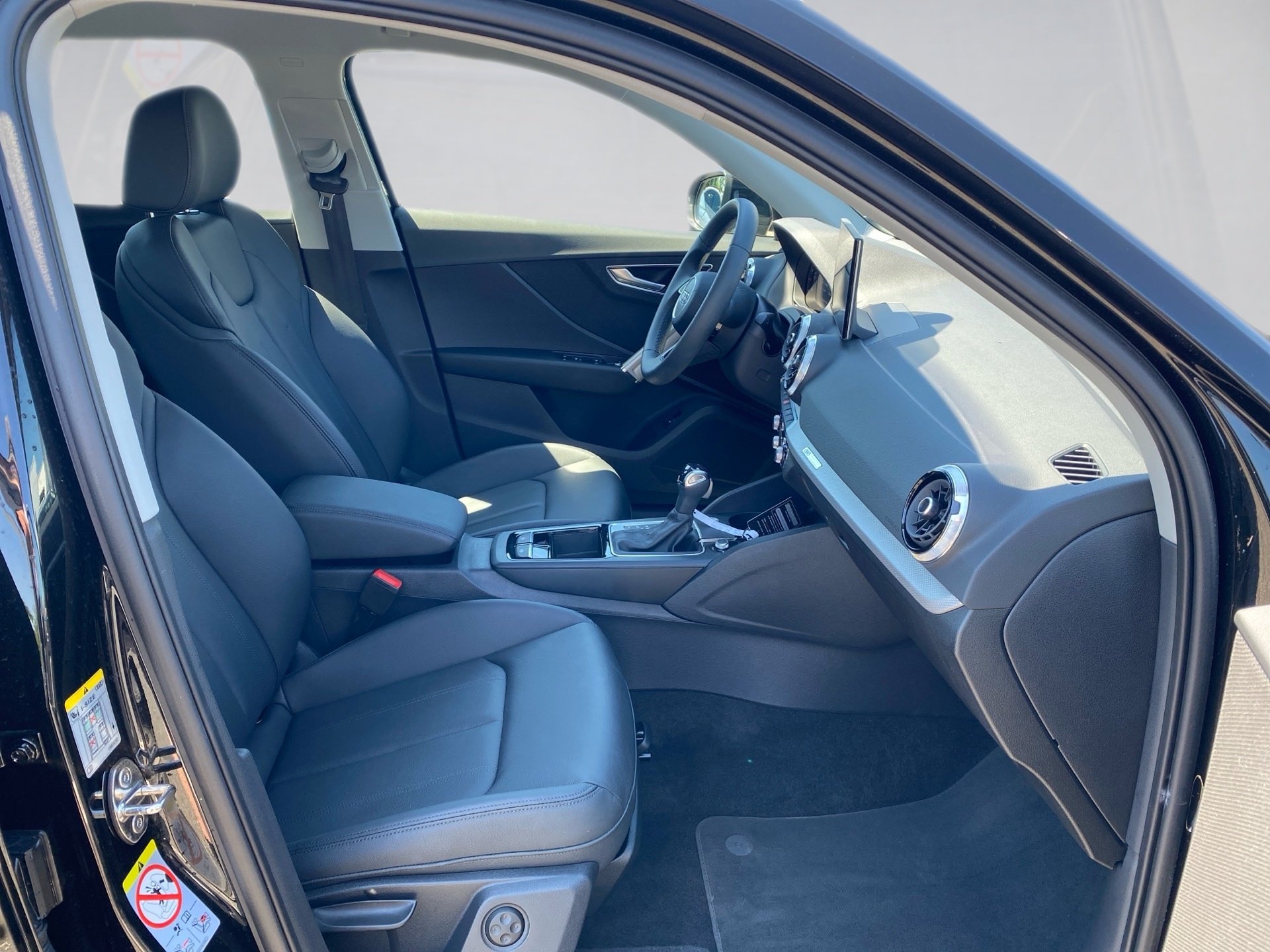 Q2 S line 35 TFSI S line Navi plus Rückfahrkamera