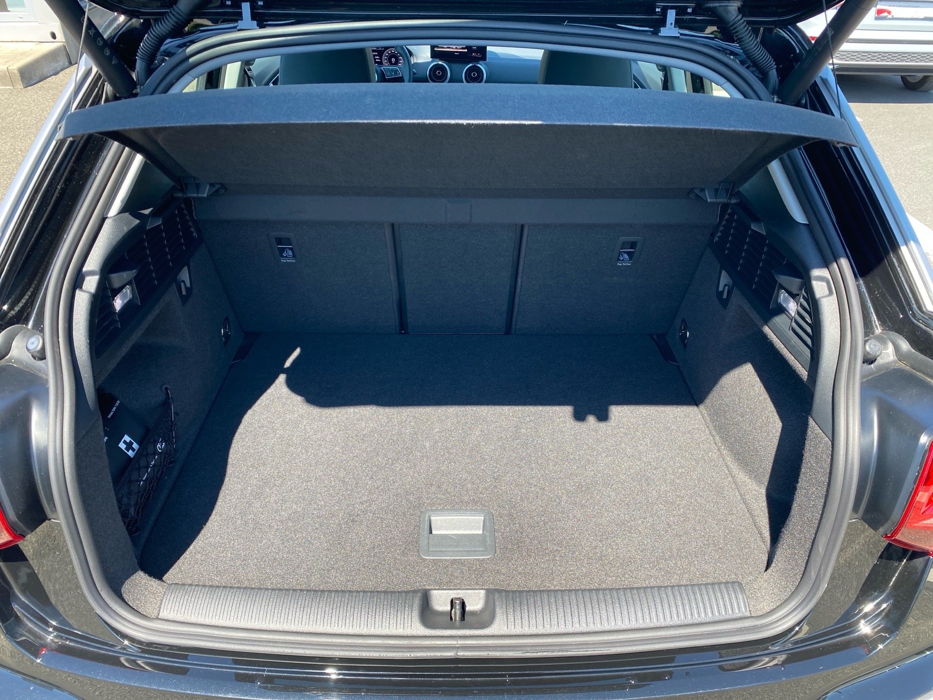 Q2 S line 35 TFSI S line Navi plus Rückfahrkamera