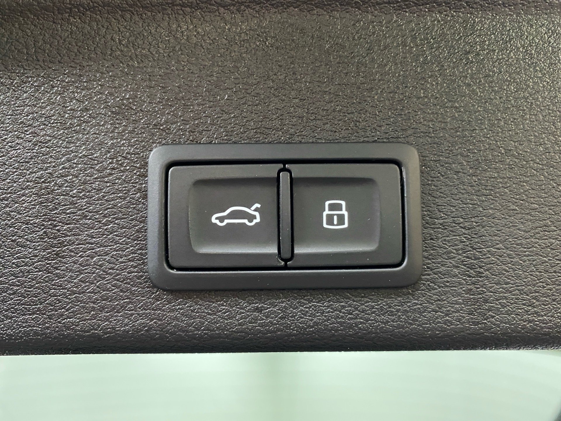 A4 Avant 40 TFSI Navi+ LED Sportsitze AUT KlimaA