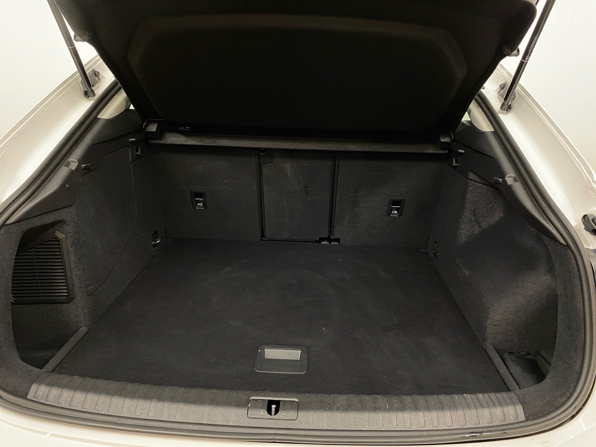 Q3 Sportback 45 TFSI e AHK Rückfahrkamera AHK LM