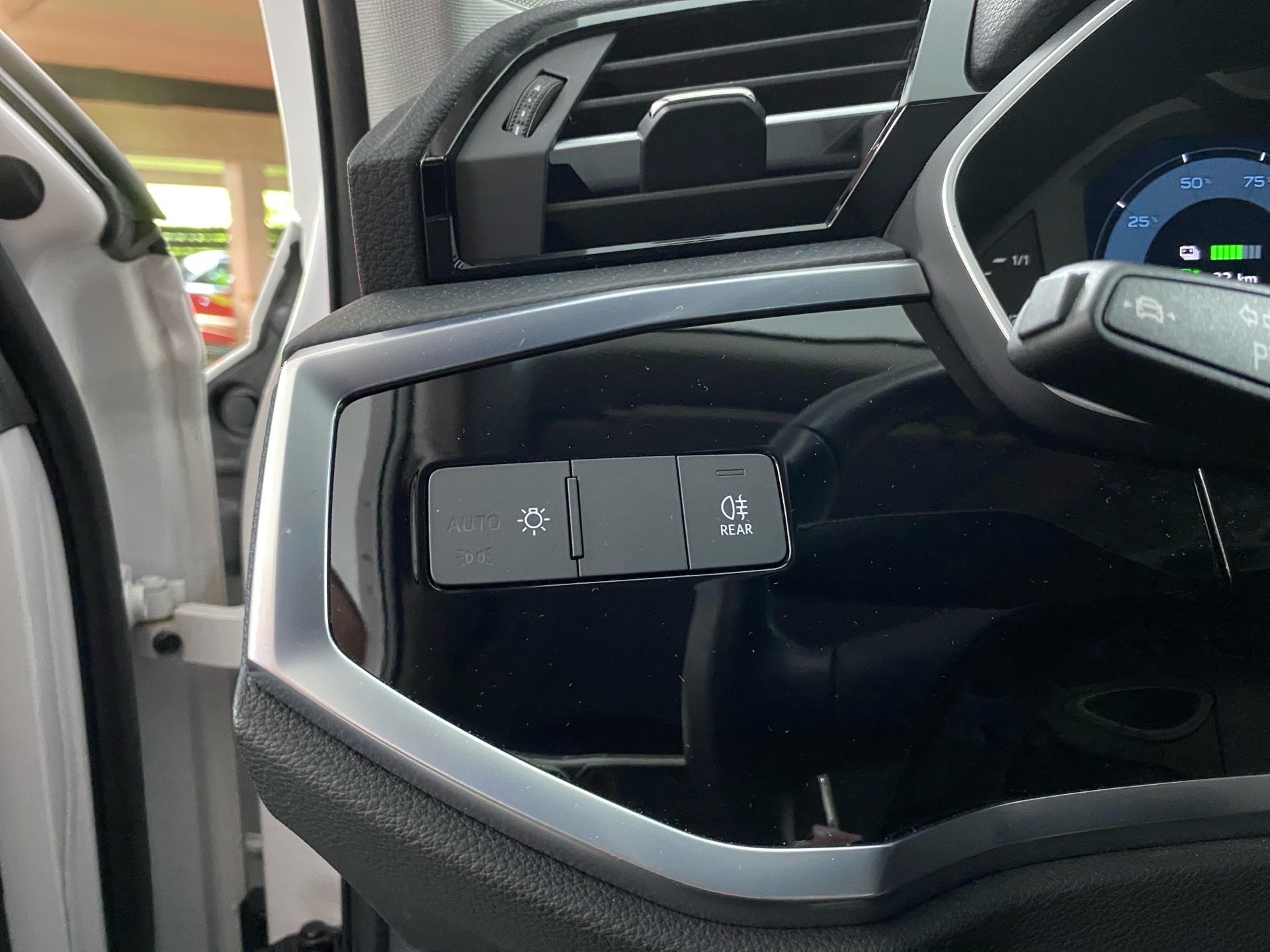 Q3 Sportback 45 TFSI e AHK Rückfahrkamera AHK LM
