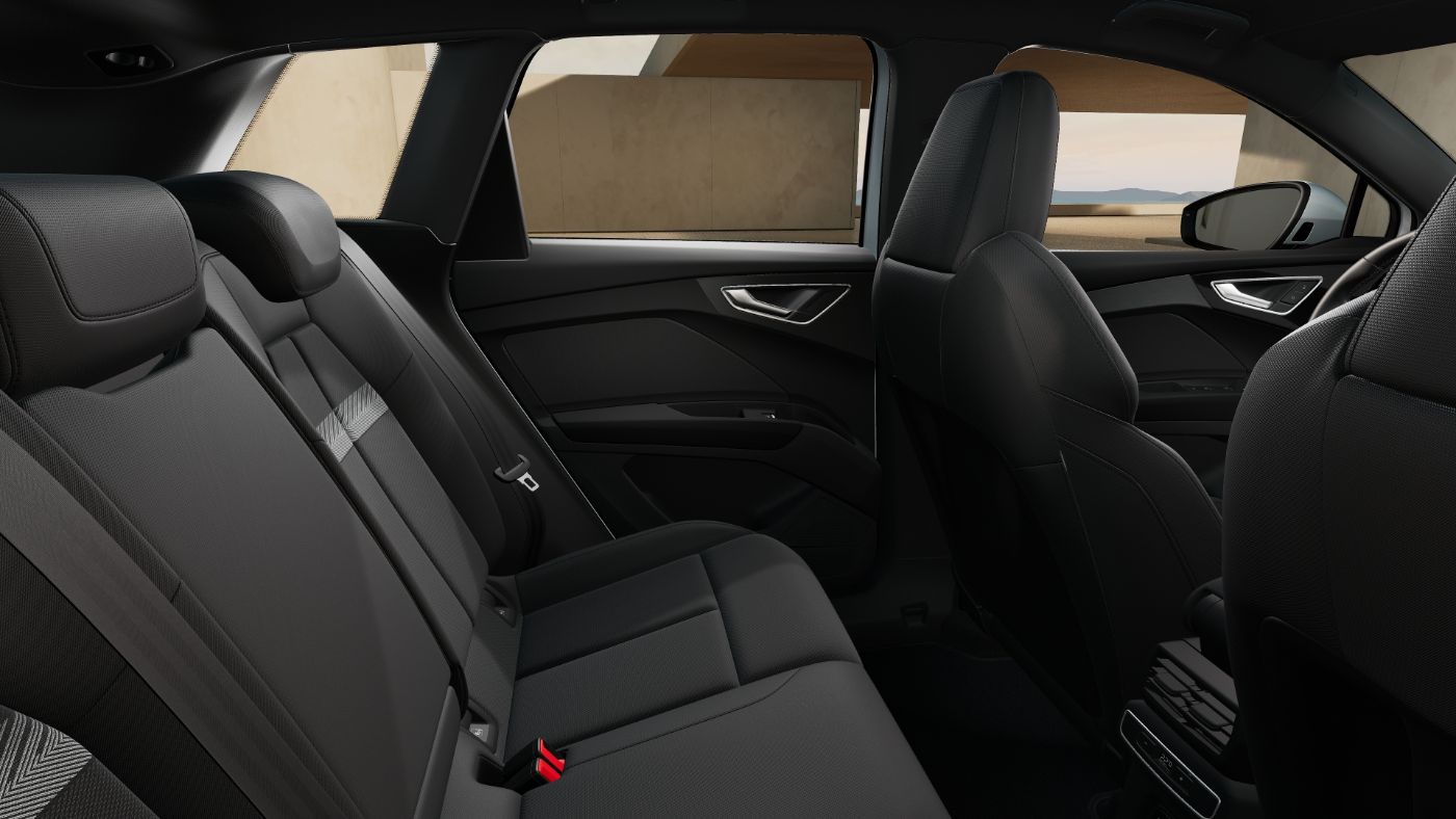 Q4 e-tron 55 quattro 250 kW Navi plus HuD Rückfahrkamera