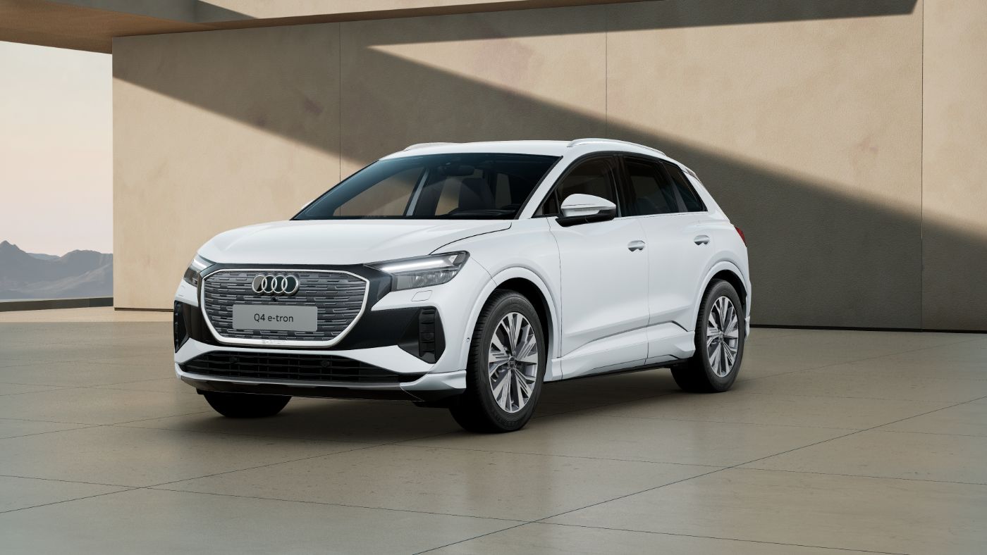Q4 e-tron 55 quattro 250 kW Navi plus HuD Rückfahrkamera