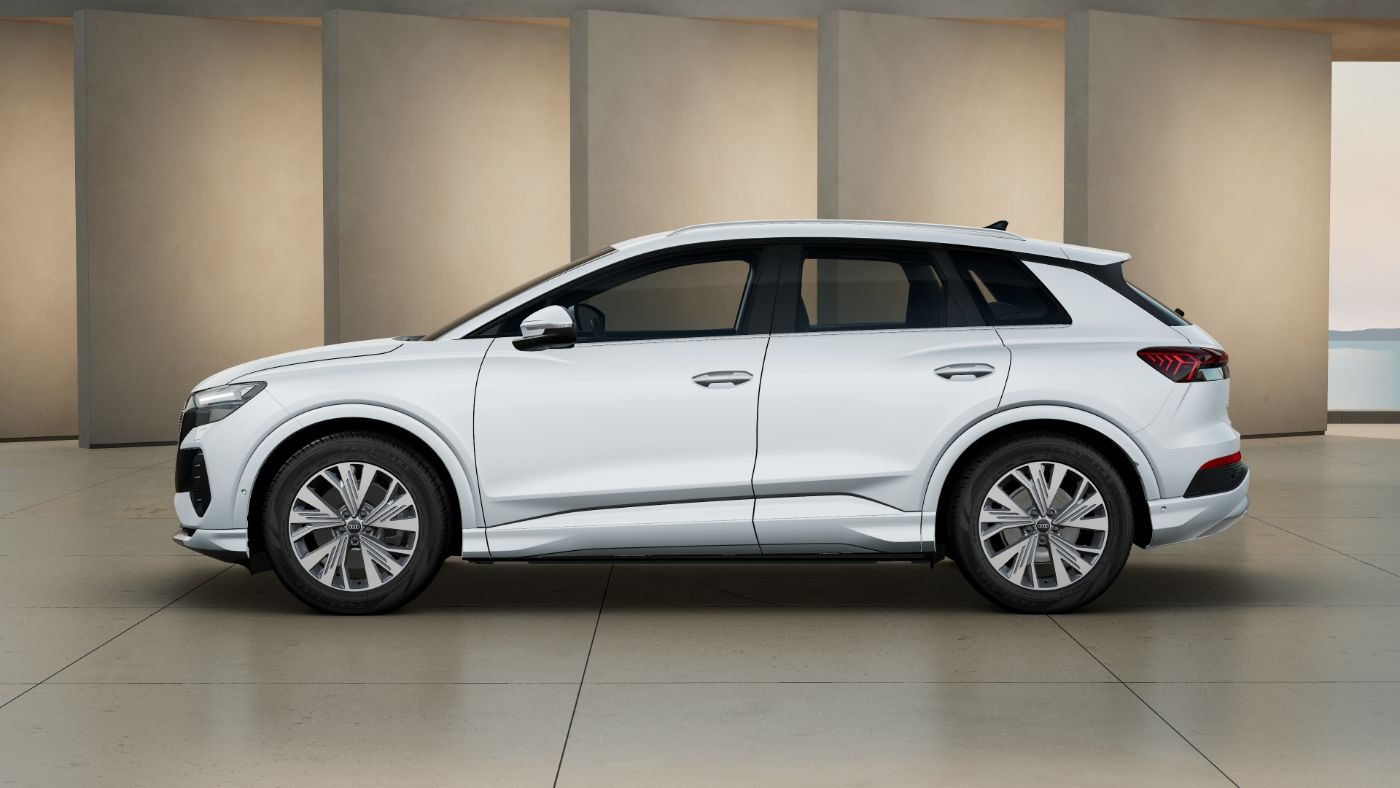 Q4 e-tron 55 quattro 250 kW Navi plus HuD Rückfahrkamera