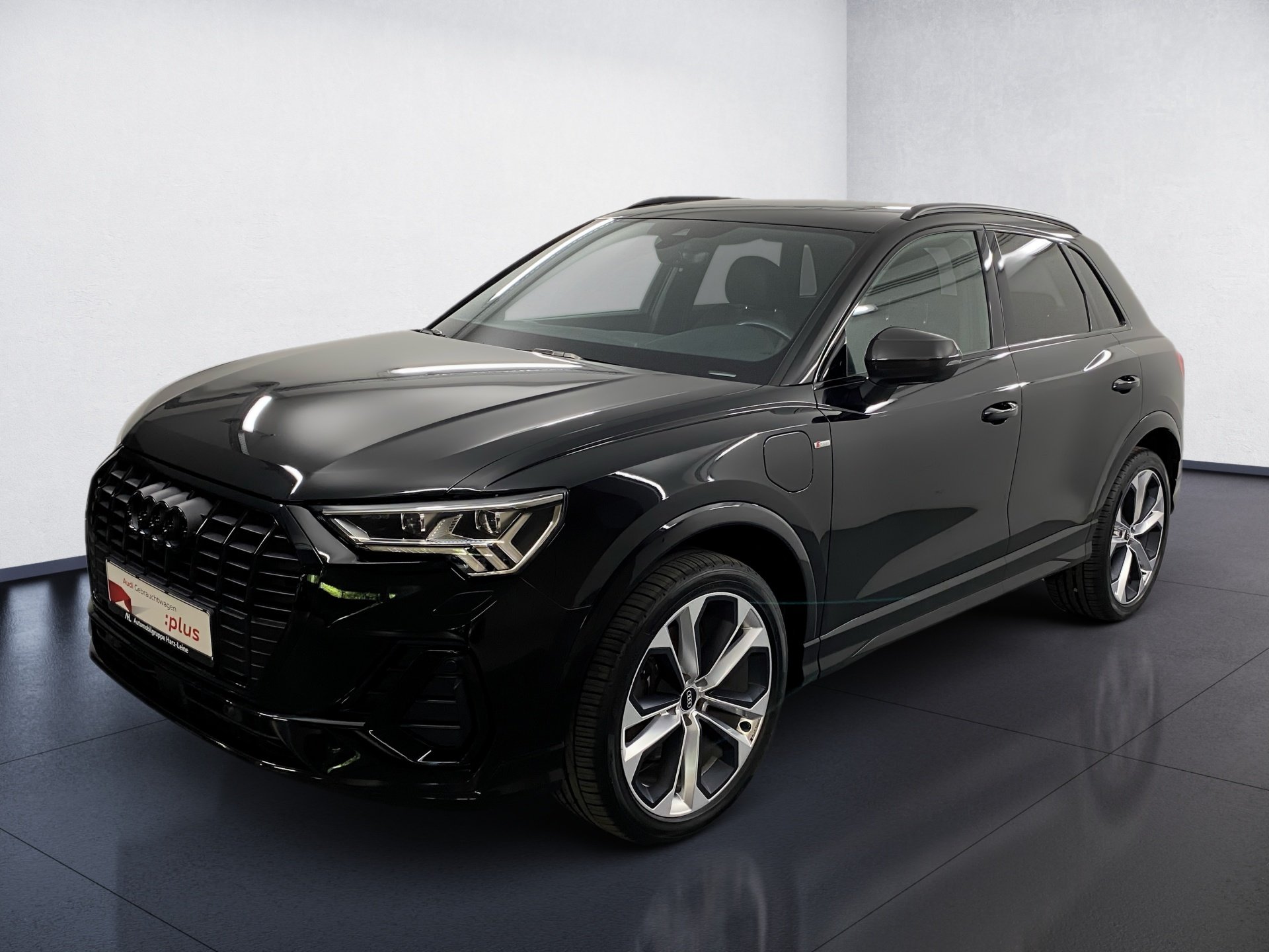 Q3 45 TFSI e S line Pano 2xKlima 360 ACC AUT LED