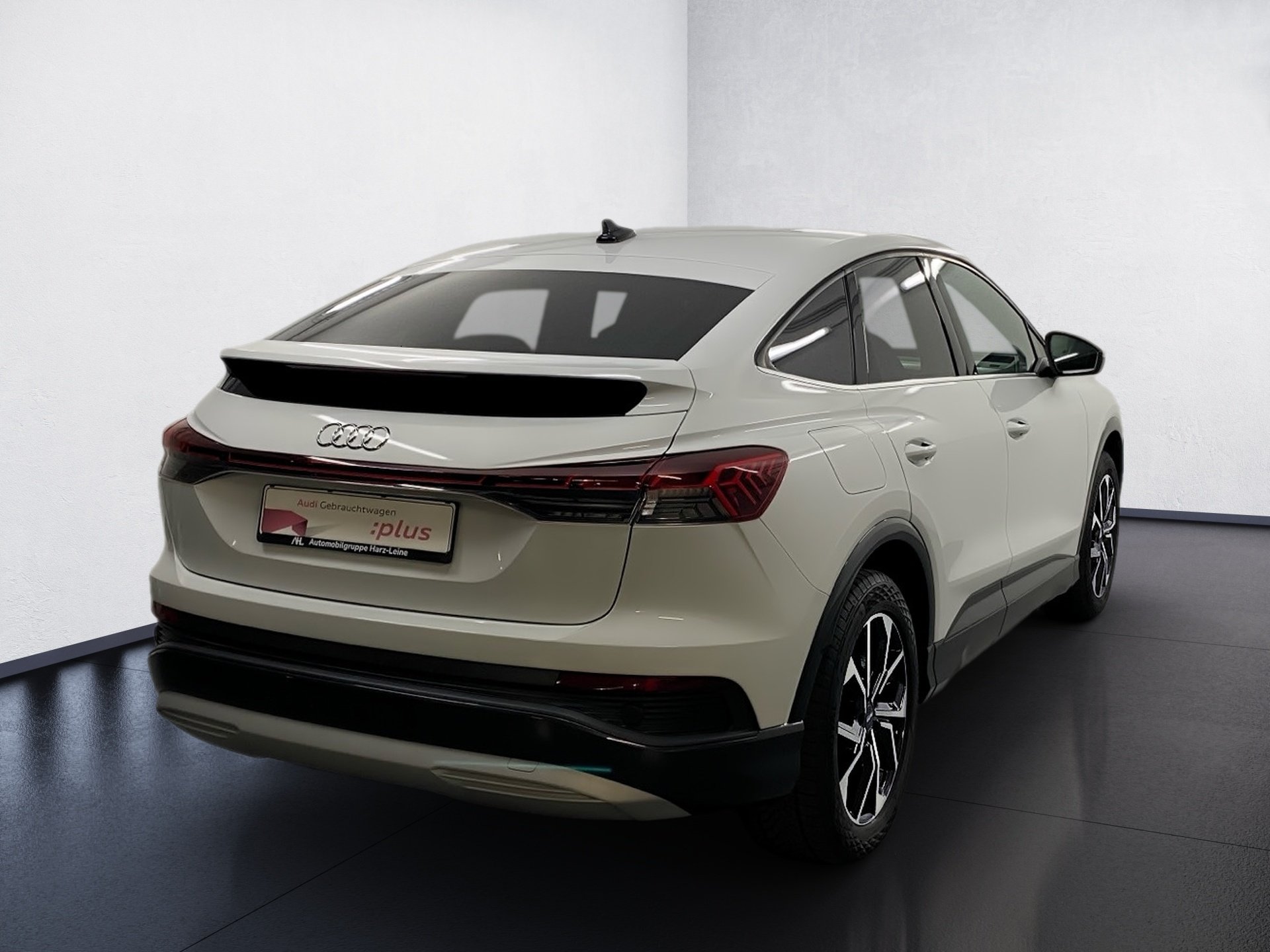 Q4 Sportback e-tron 40 e-tron 150 kW Navi+ Komfortschlüssel Standklima