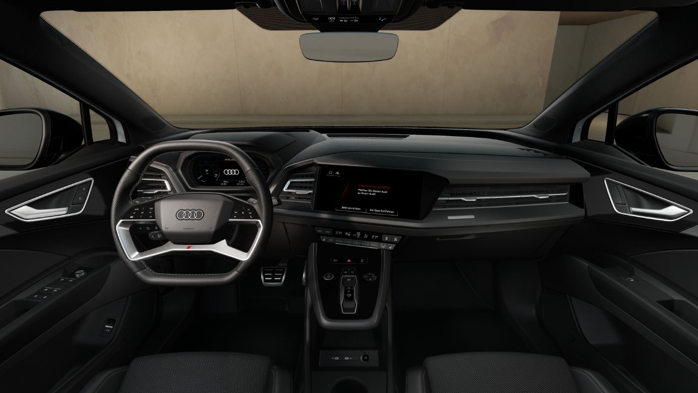 Q4 e-tron 45 e-tron quattro 210 kW S line AHK pano