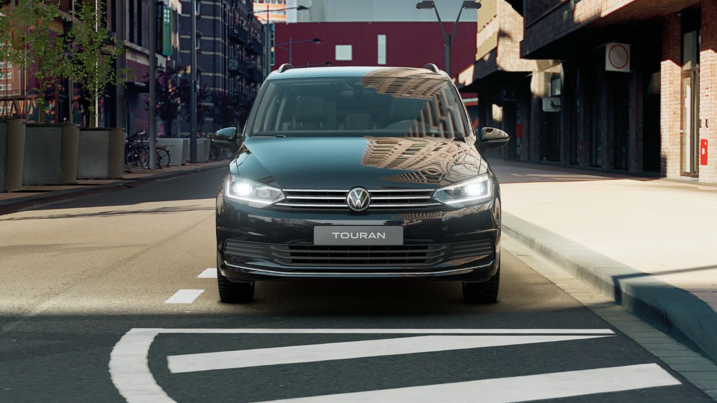 Touran GOAL TSI DSG+AHK+ALU 16+TRAVEL ASSIST+7 SITZER+LED+NAVI+KLIMA+APP CONNEC