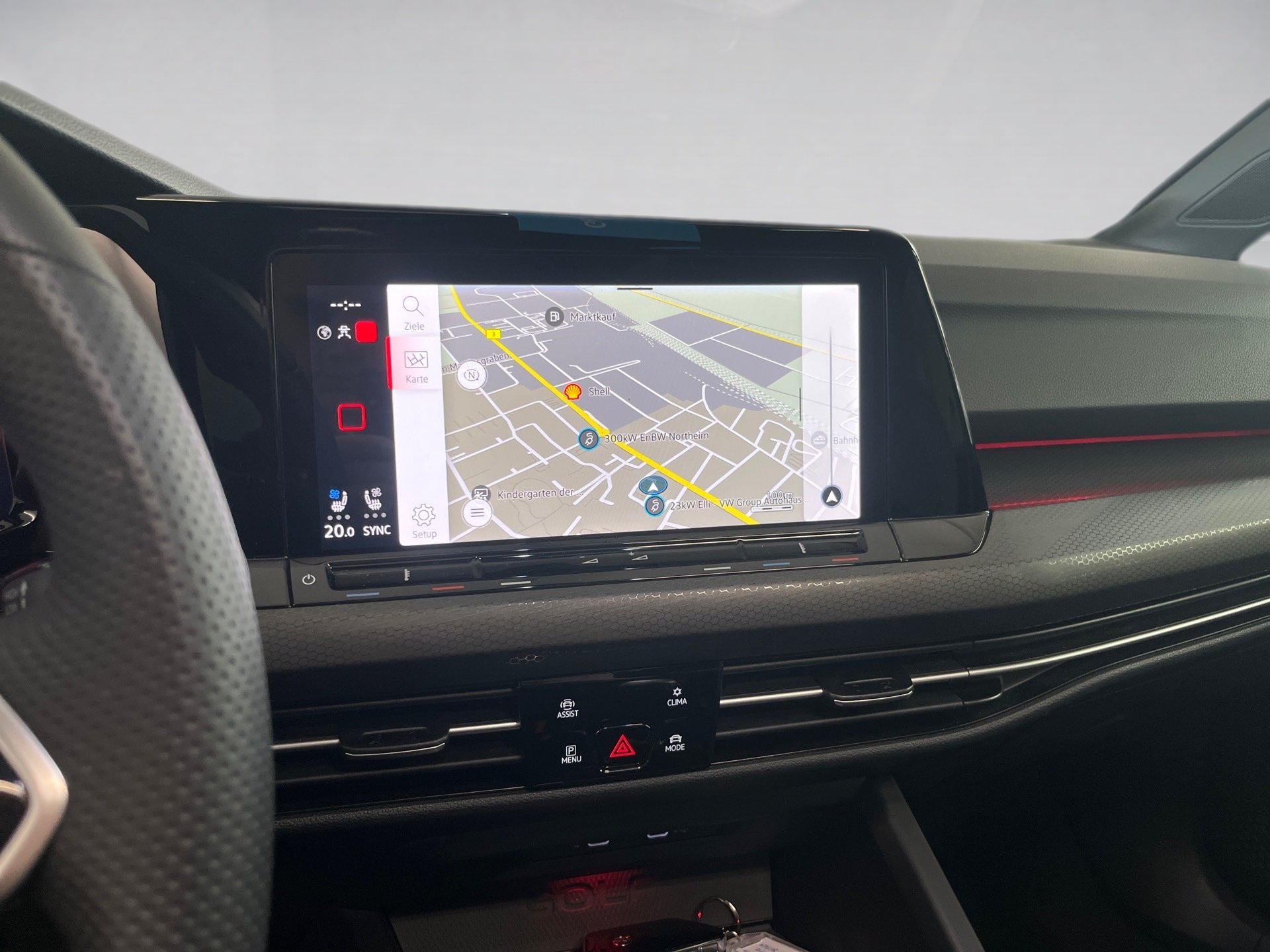 Golf VIII GTI+ALU 19+LEDER+PANO+LED-MATRIX+STANDHEIZUNG+RÜCKFAHRKAMERA+NAVI PRO