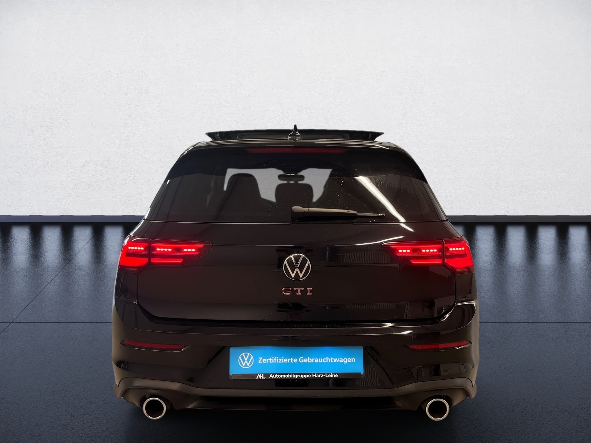 Golf VIII GTI+ALU 19+LEDER+PANO+LED-MATRIX+STANDHEIZUNG+RÜCKFAHRKAMERA+NAVI PRO