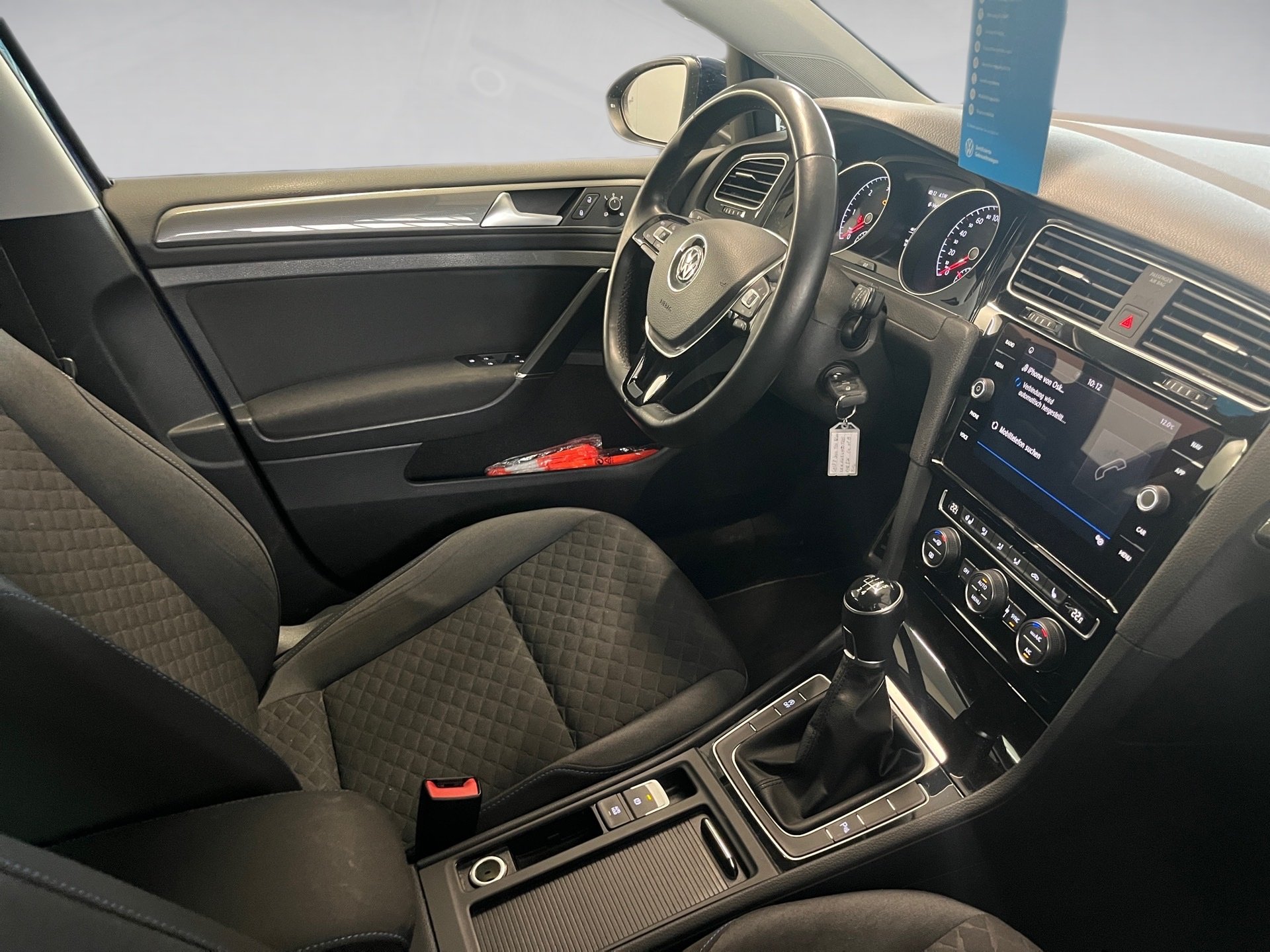 Golf VII JOIN TDI+ALU 17+ACC+NAVI+EINPARKHILFE+KLIMA+AUSPARKASSISTENT+SIDE ASSIST
