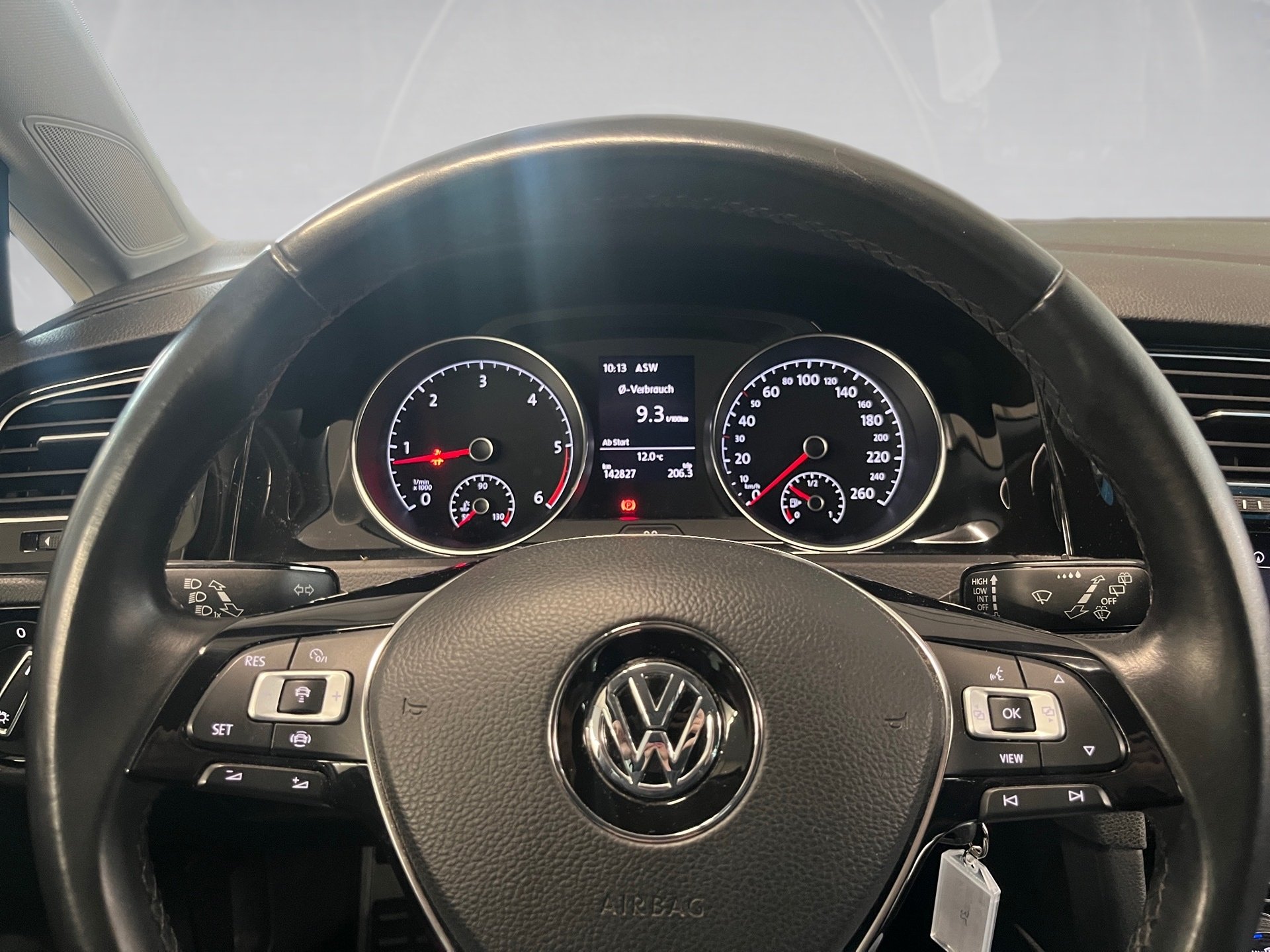 Golf VII JOIN TDI+ALU 17+ACC+NAVI+EINPARKHILFE+KLIMA+AUSPARKASSISTENT+SIDE ASSIST