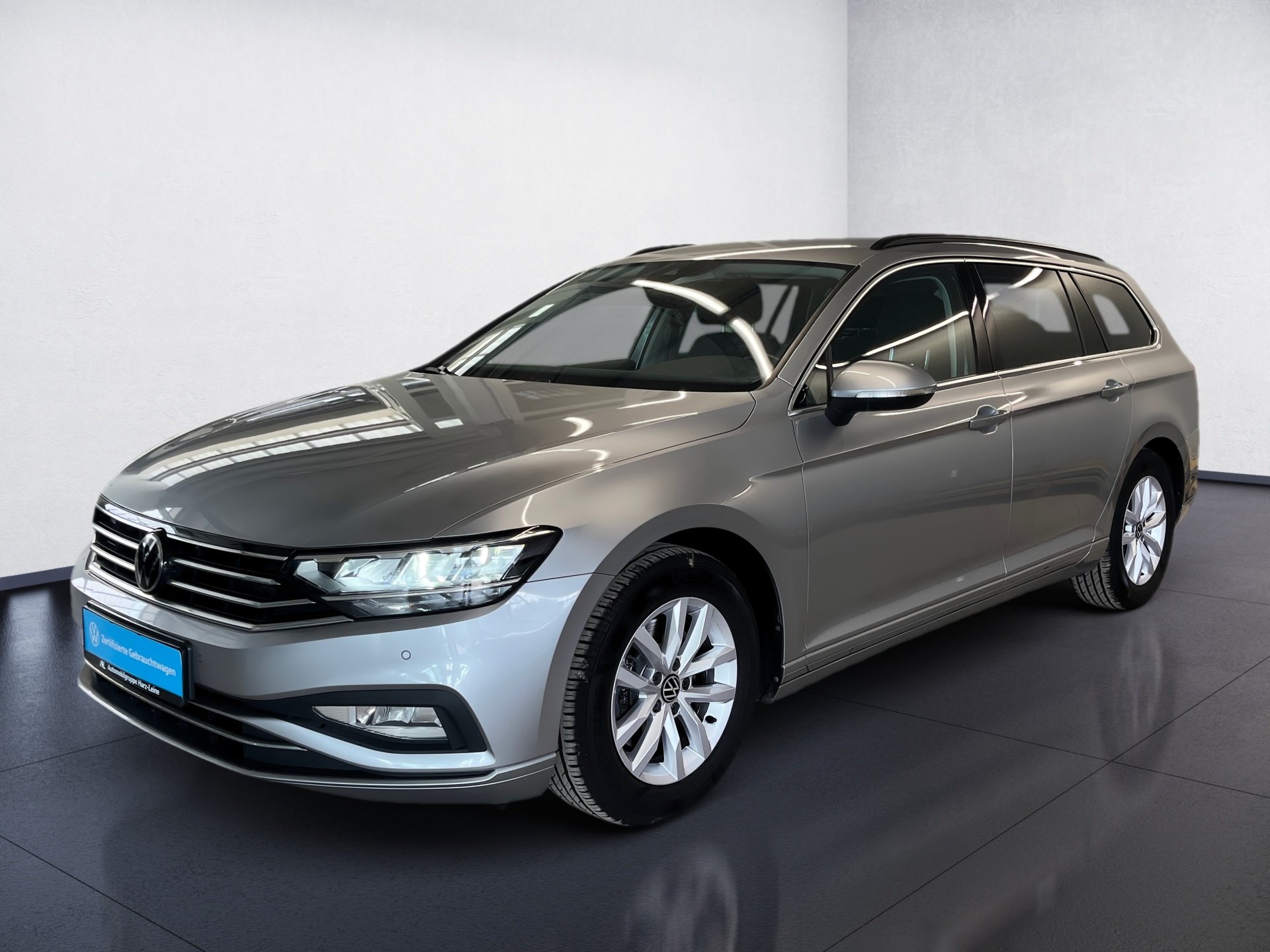 Passat Variant BUSINESS TDI DSG+ALU 16+TRAVEL ASSIST+NAVI+LED+RÜCKFAHRKAMERA+APP CONNEC