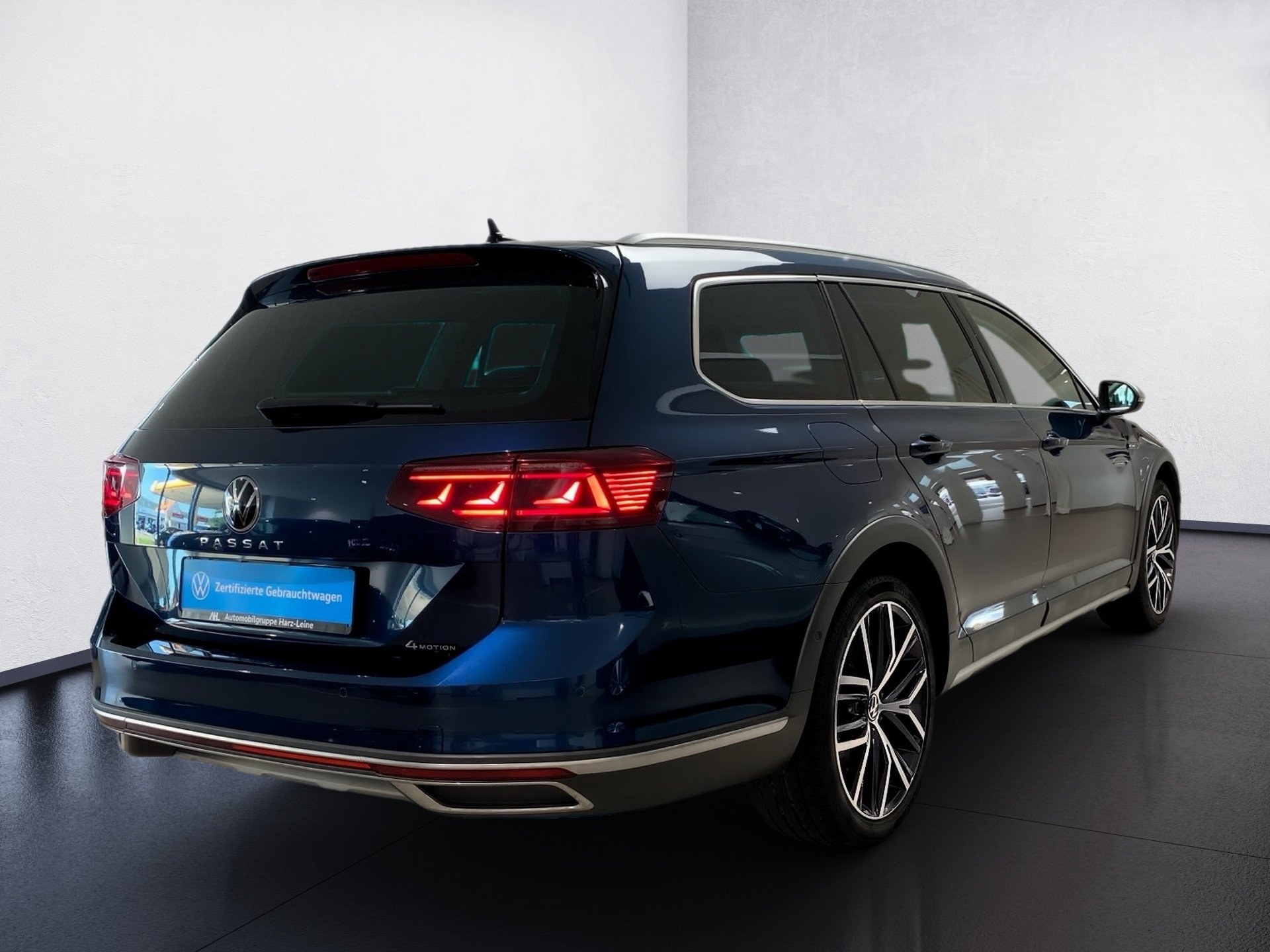 Passat Alltrack Variant 2.0 TDI 4M DSG RFK AHK Navi