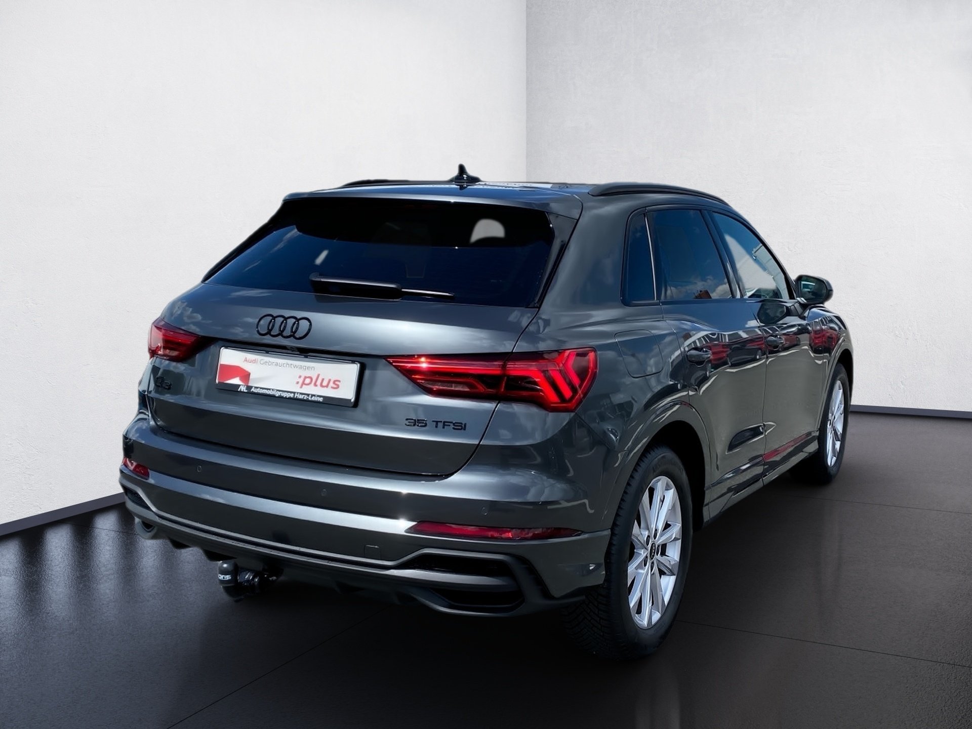 Q3 35 TFSI S line S-tronic Matrix Navi ACC AHK RFK