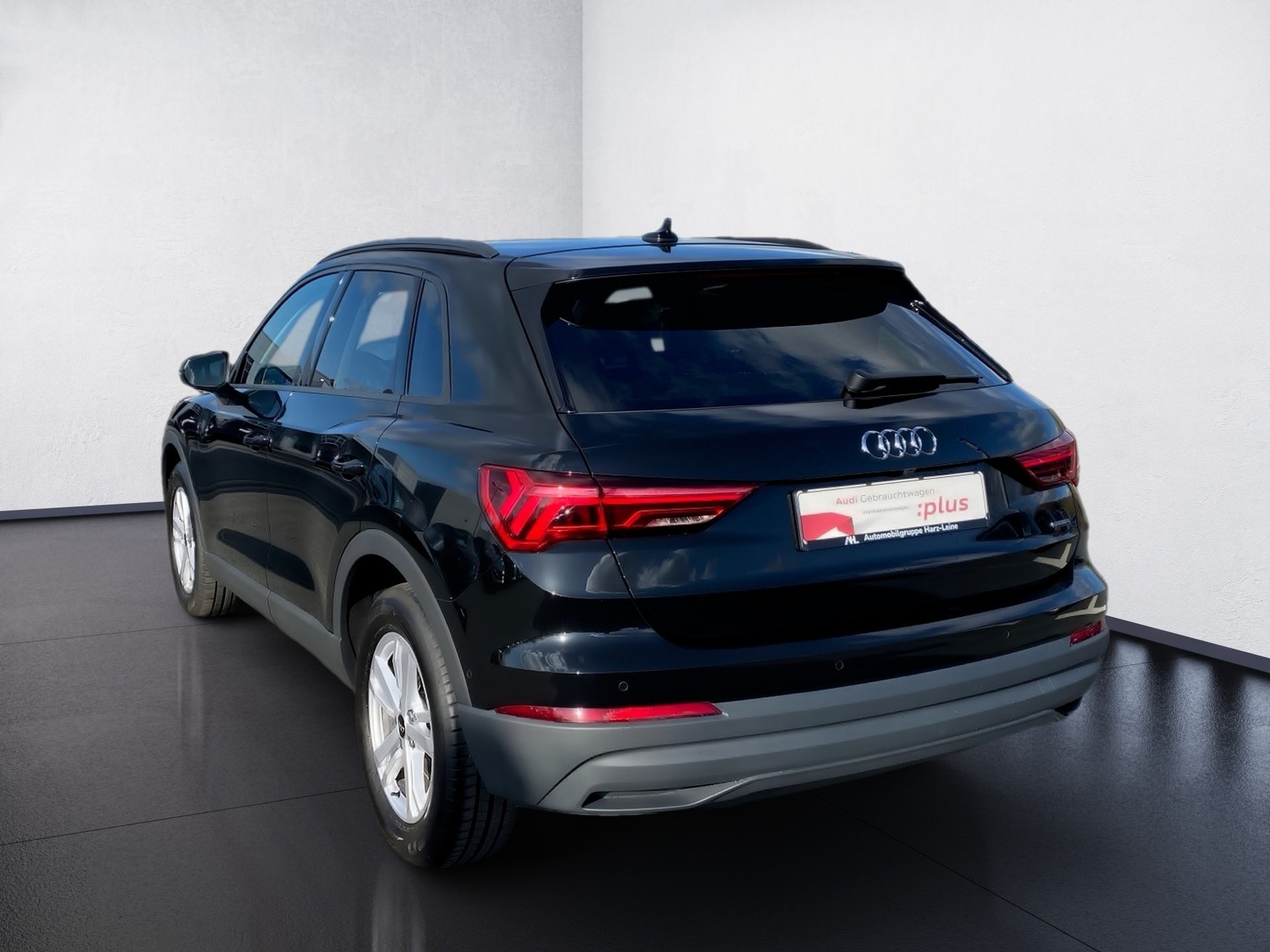 Q3 40 TDI quattro S-tronic LED Navi ACC RFK PDC SHZ