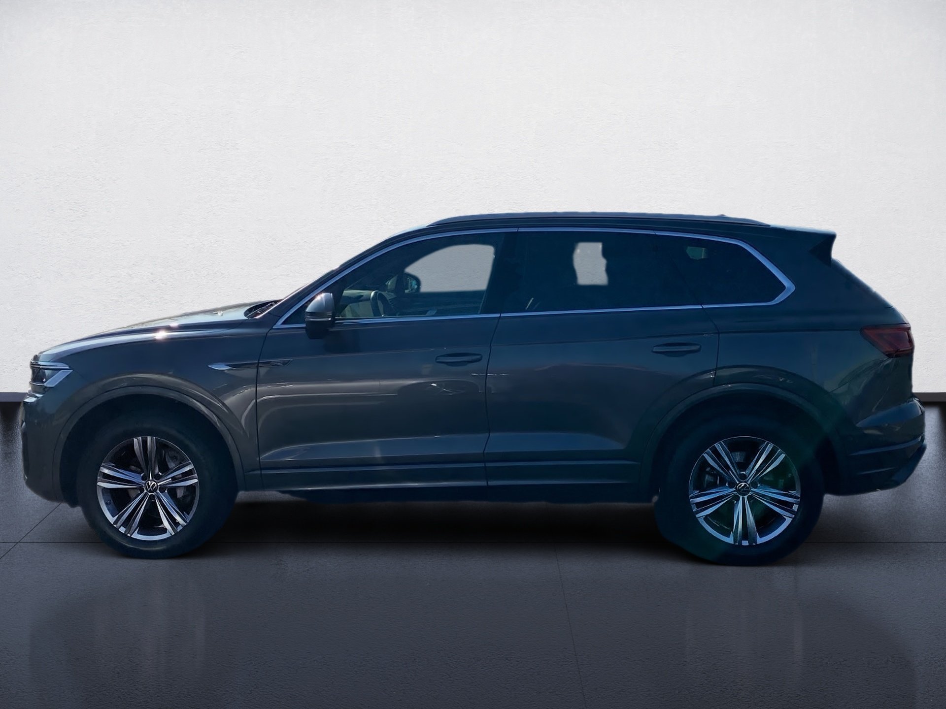 Touareg 3.0 TDI R-Line 4M DSG Matrix Navi ACC AHK Pano HuD Luft