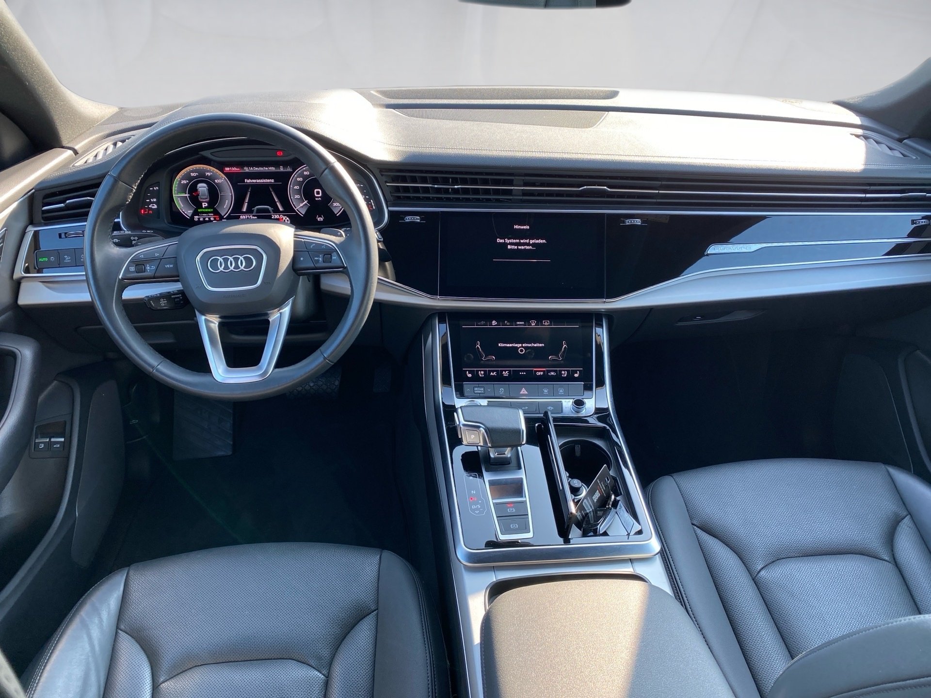Q8 55 TFSIe S line quattro Tiptronic HD-Matrix HuD Nachtsicht AHK