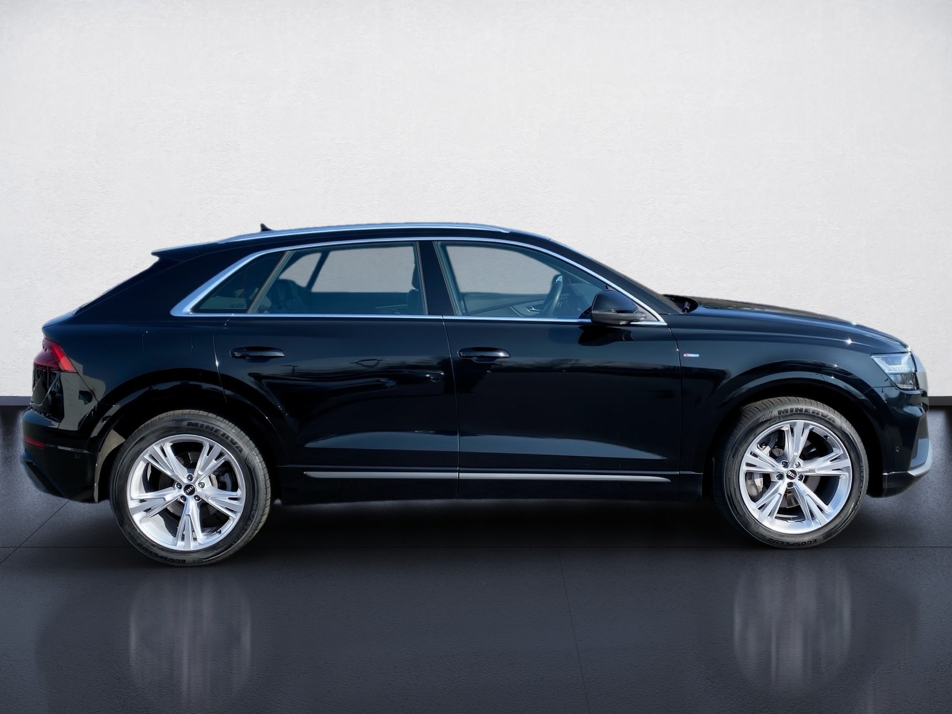 Q8 55 TFSIe S line quattro Tiptronic HD-Matrix HuD Nachtsicht AHK