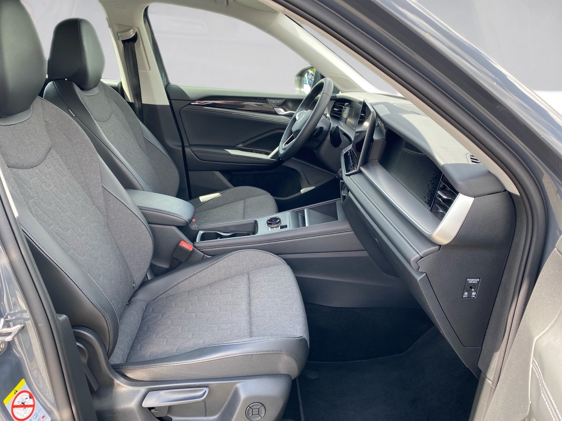 Tayron 2.0 TDI Life 4M DSG HD-Matrix AHK Navi ACC 7-Sitzer