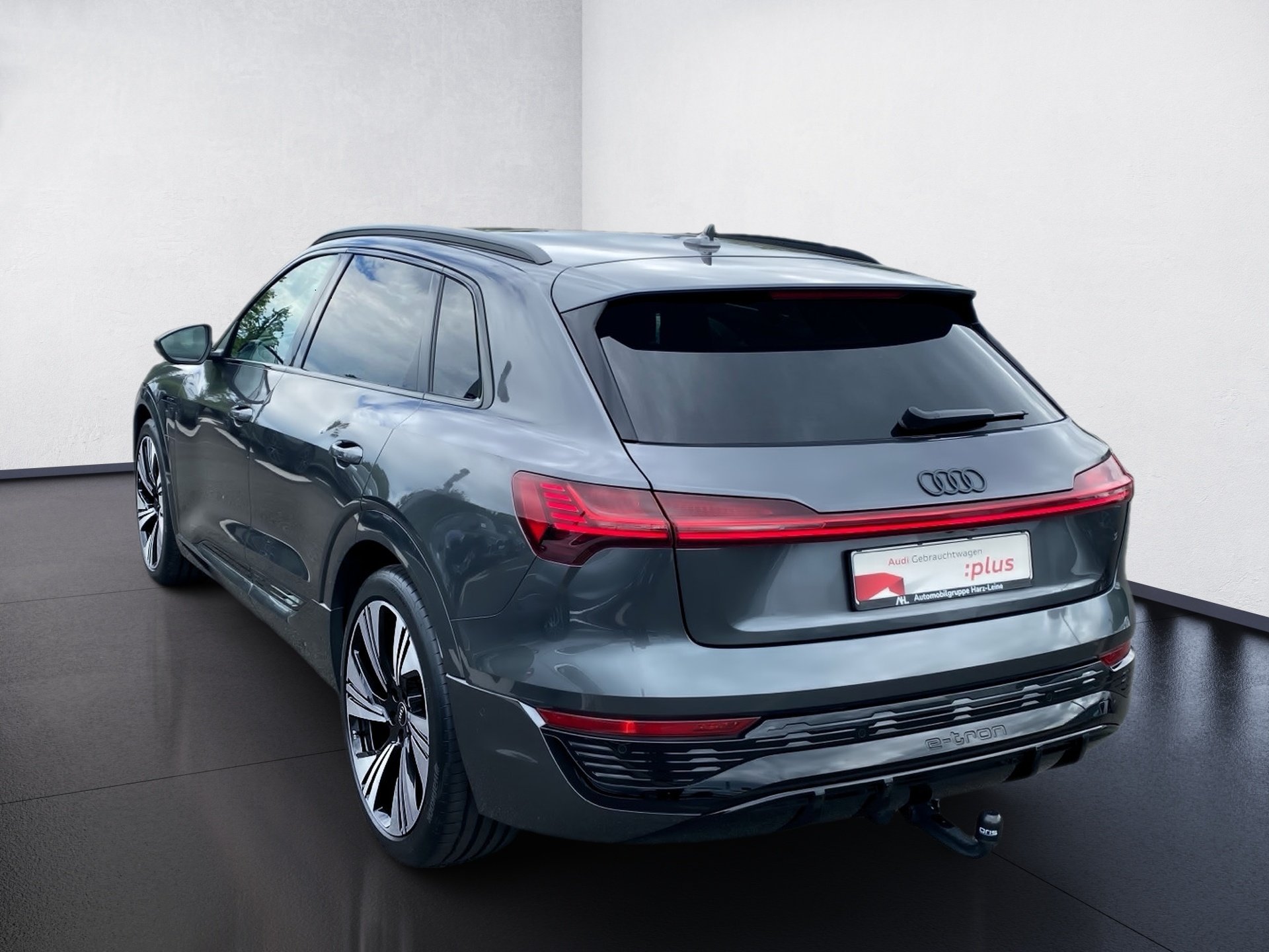 Q8 e-tron 55 S line Edition quattro Matrix Navi AHK ACC Pano