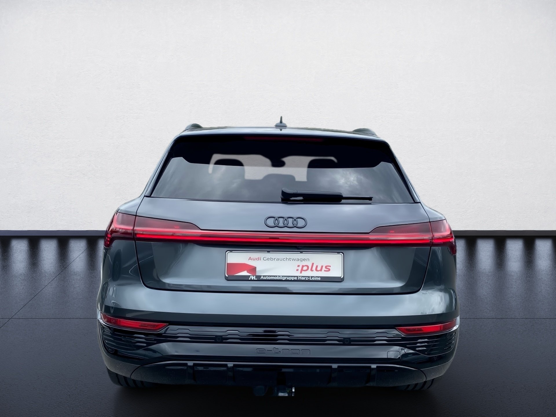 Q8 e-tron 55 S line Edition quattro Matrix Navi AHK ACC Pano