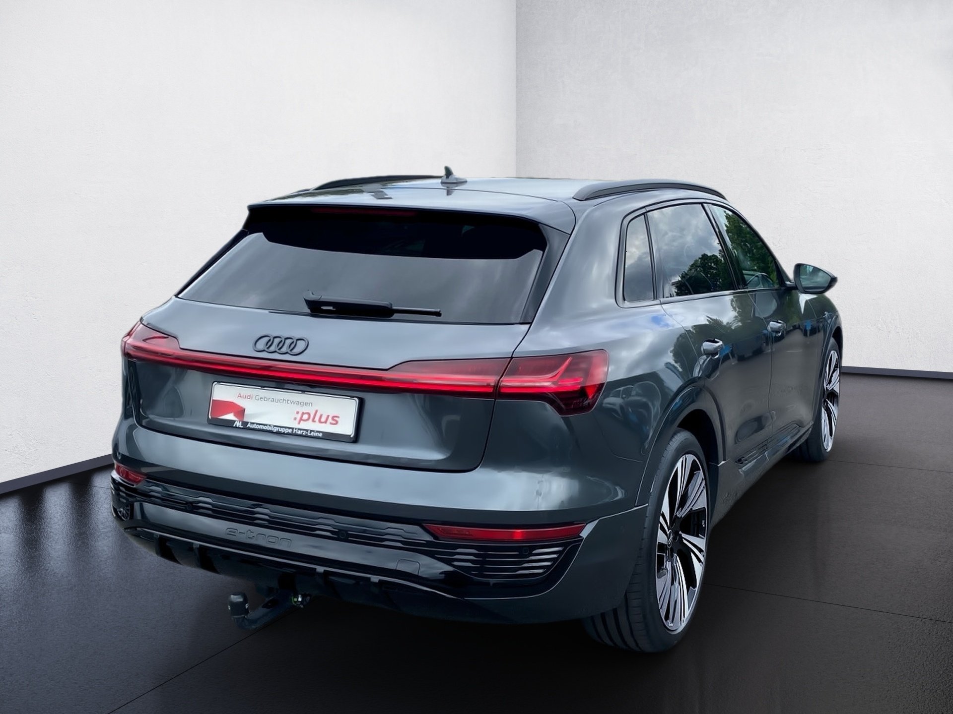 Q8 e-tron 55 S line Edition quattro Matrix Navi AHK ACC Pano