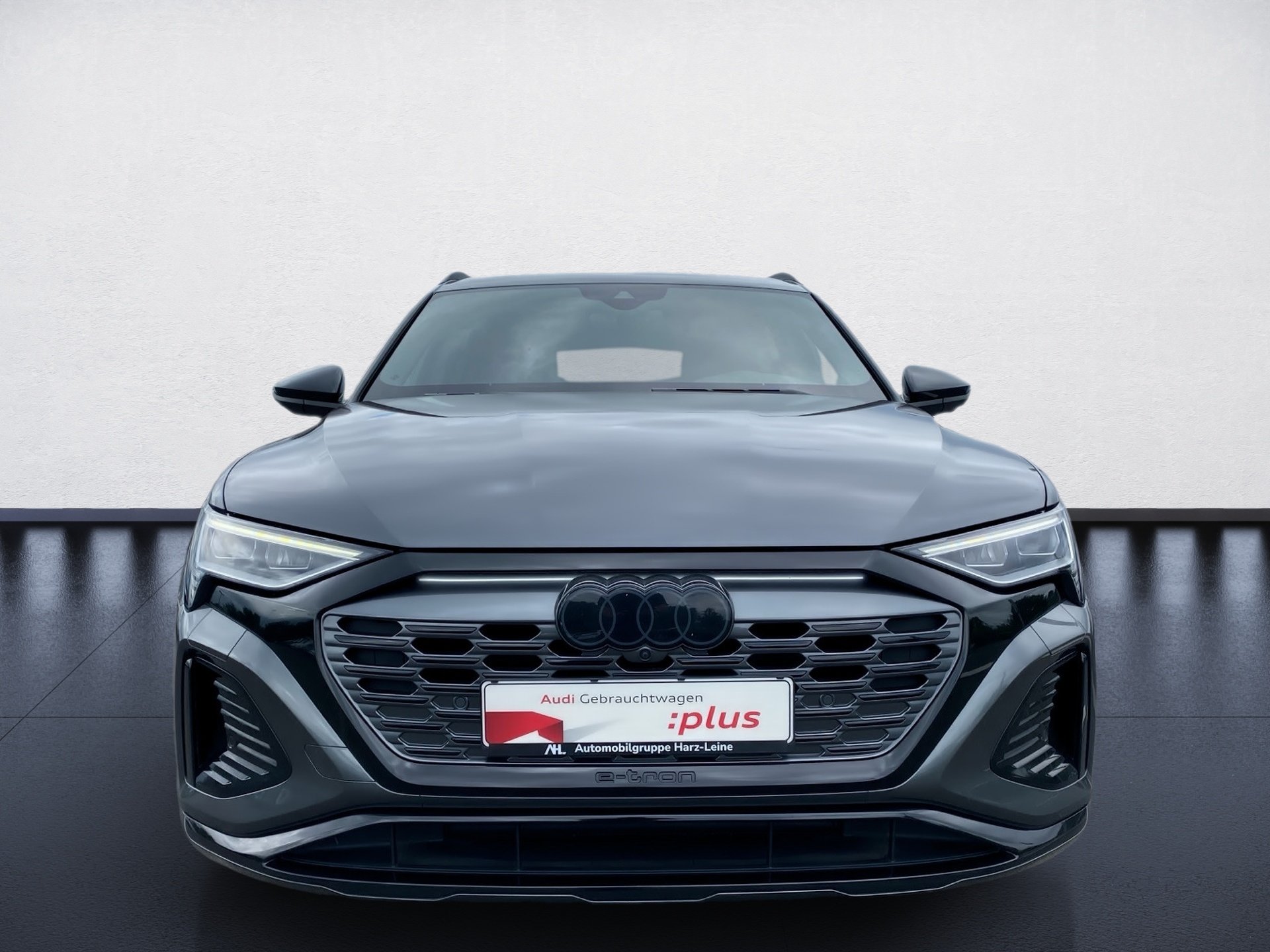 Q8 e-tron 55 S line Edition quattro Matrix Navi AHK ACC Pano