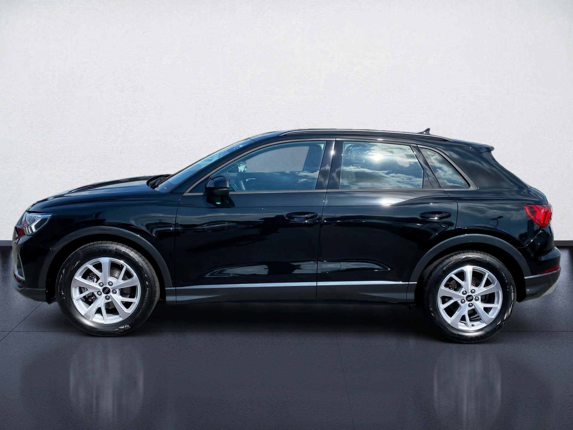 Q3 35 TFSI S-tronic AHK Navi ACC RFK Leder Sitzhzg.