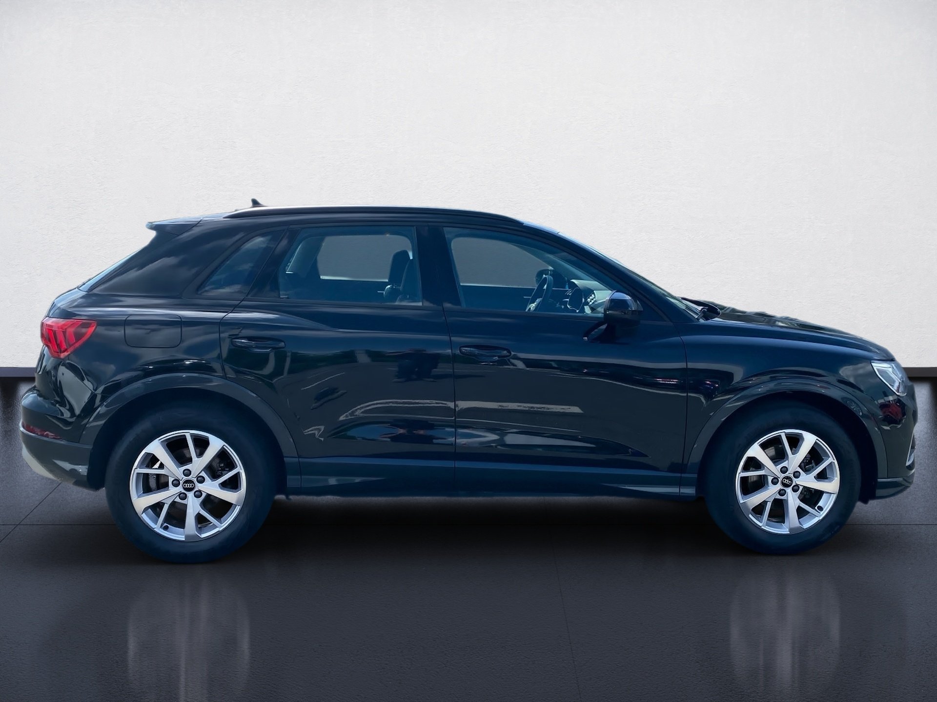 Q3 35 TFSI S-tronic AHK Navi ACC RFK Leder Sitzhzg.