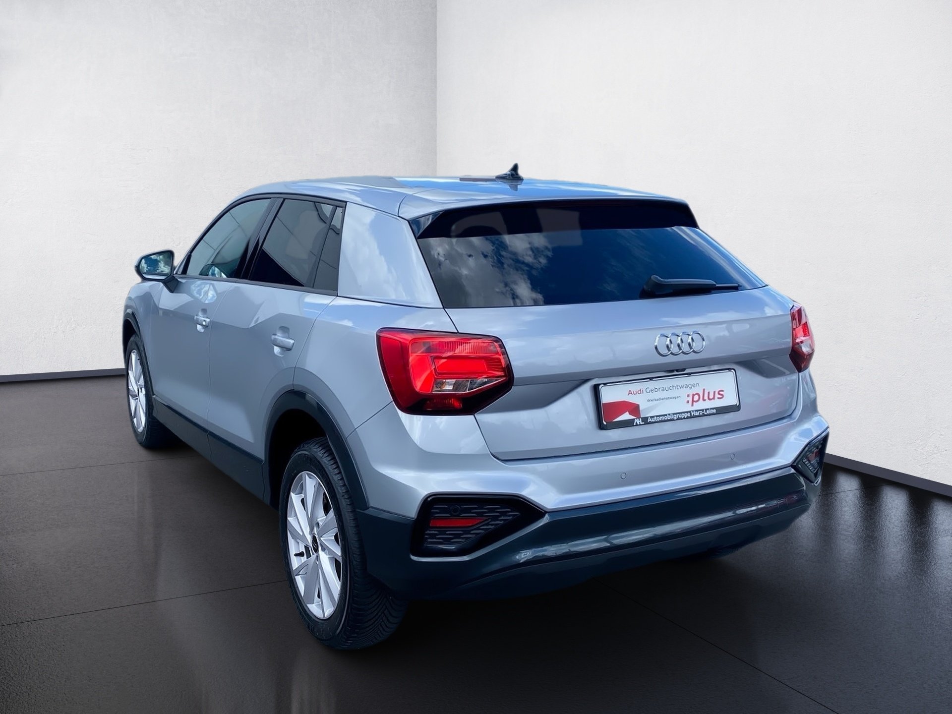 Q2 35 TFSI advanced S-tronic AHK LED GRA Optik schwarz
