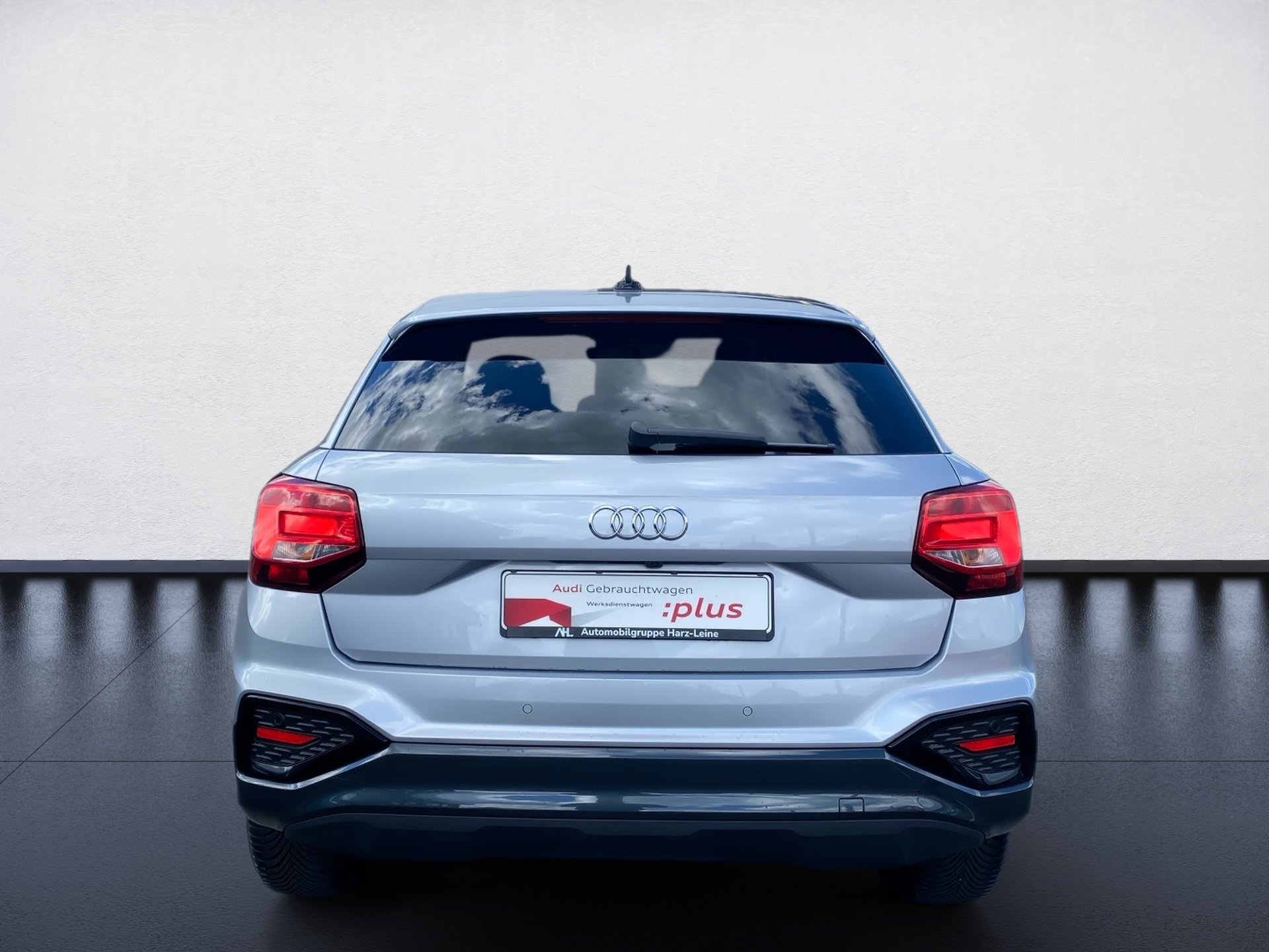 Q2 35 TFSI advanced S-tronic AHK LED GRA Optik schwarz