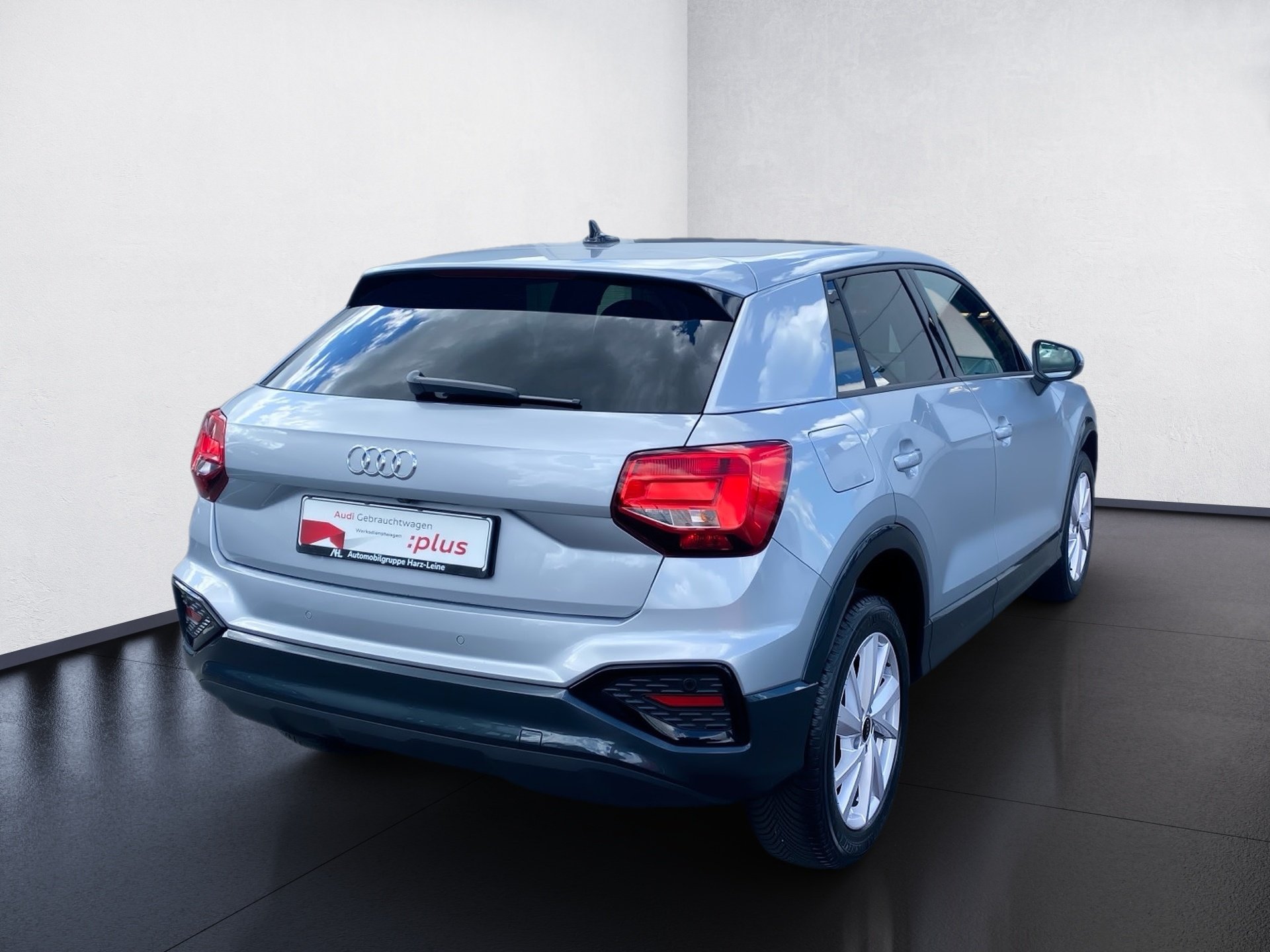 Q2 35 TFSI advanced S-tronic AHK LED GRA Optik schwarz