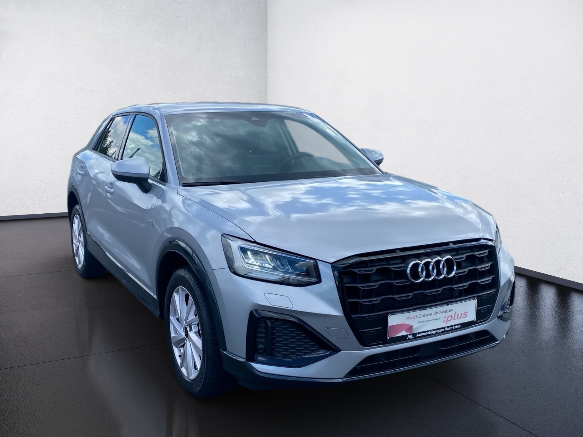 Q2 35 TFSI advanced S-tronic AHK LED GRA Optik schwarz