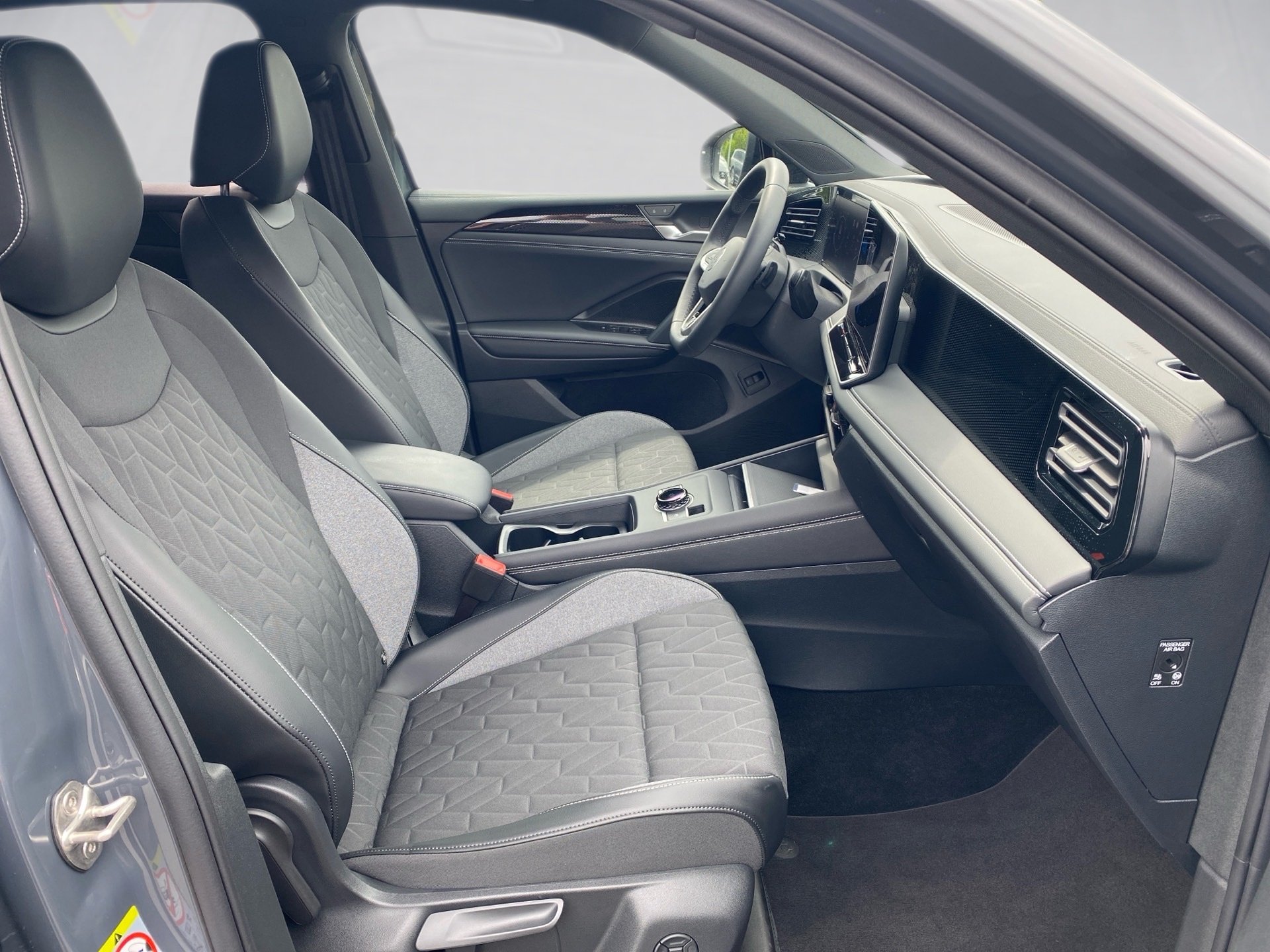 Tiguan 1.5 eTSI GOAL DSG HD-Matrix AHK Navi ACC AreaView