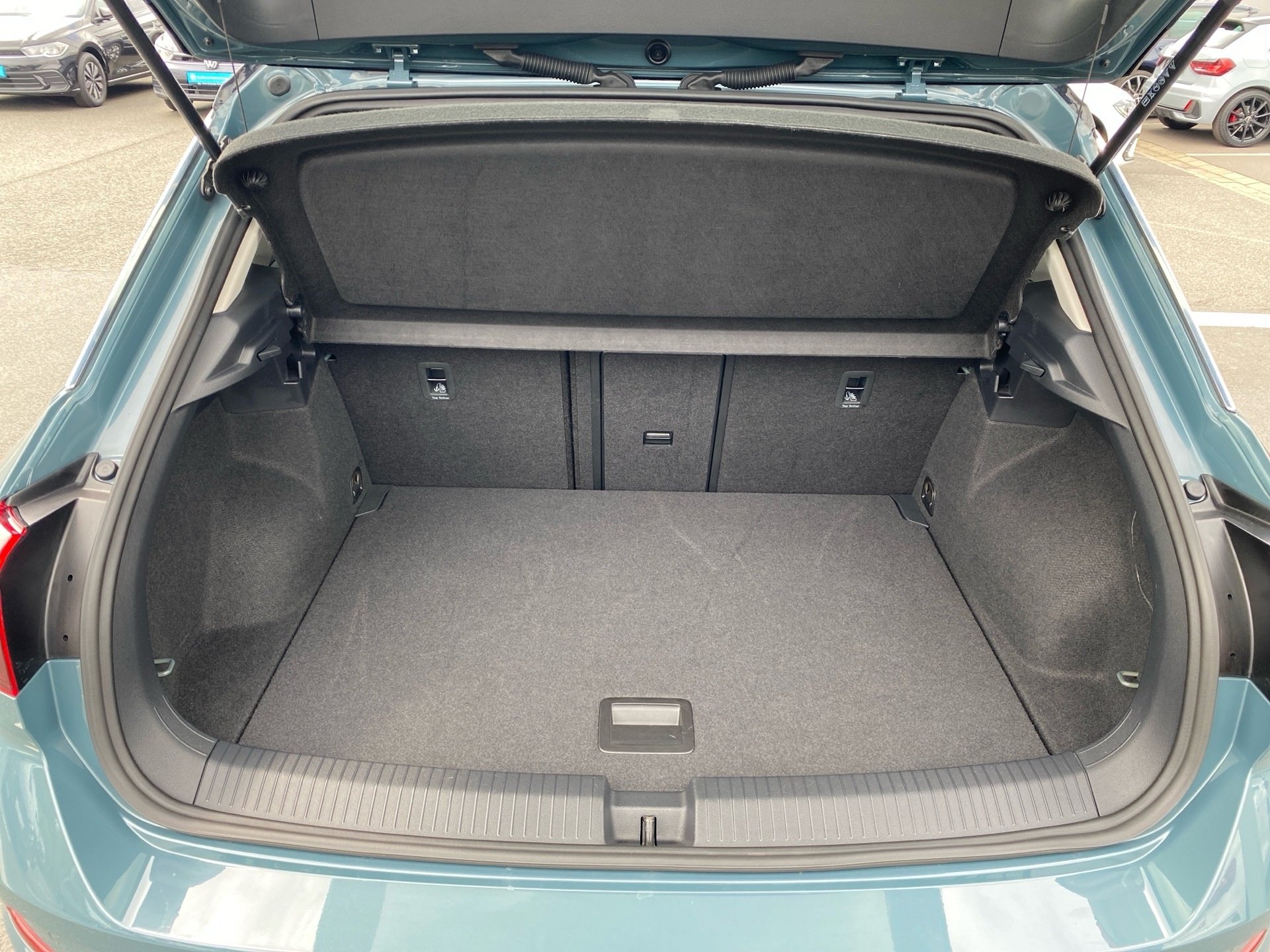 T-Roc Style 2.0 TDI Style 4M DSG LED Navi ACC Pano Standhzg.
