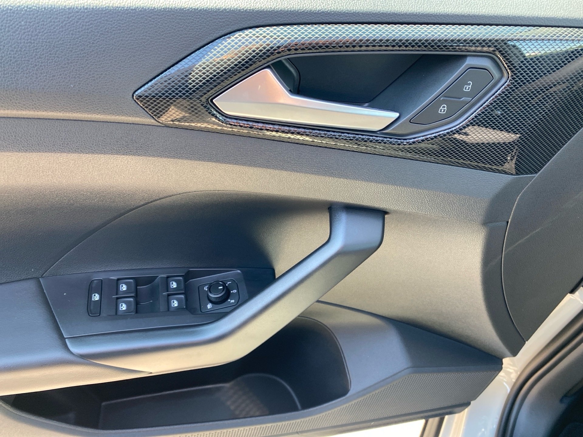 T-Cross 1.0 TSI Life LED ACC PDC App-Connect ACC