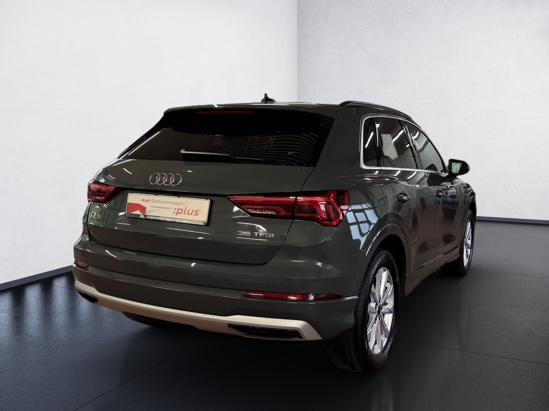 Q3 35 TFSI advanced S-tronic AHK Navi ACC RFK