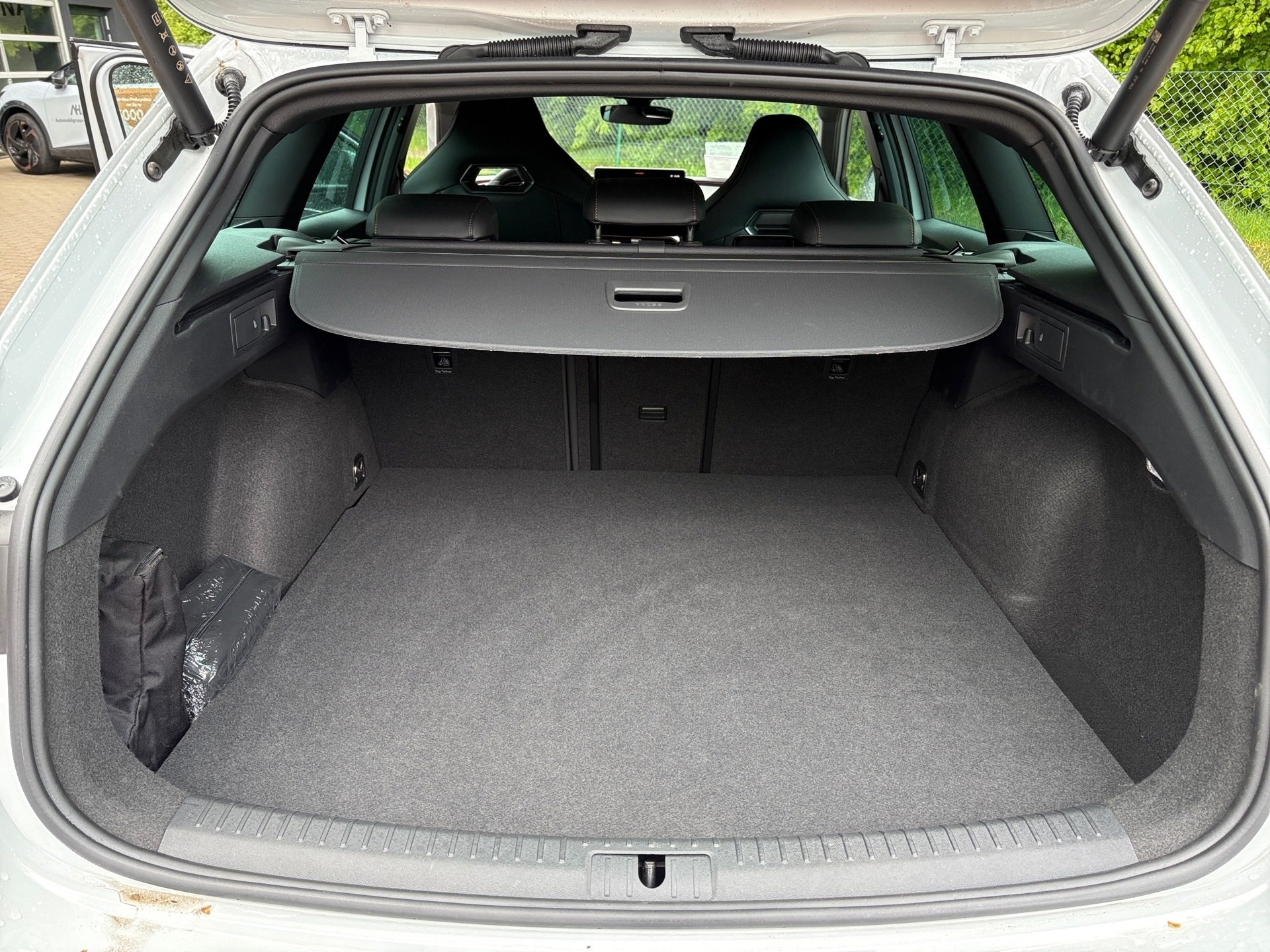 Leon Sportstourer e-Hybrid DSG *ab sofort*