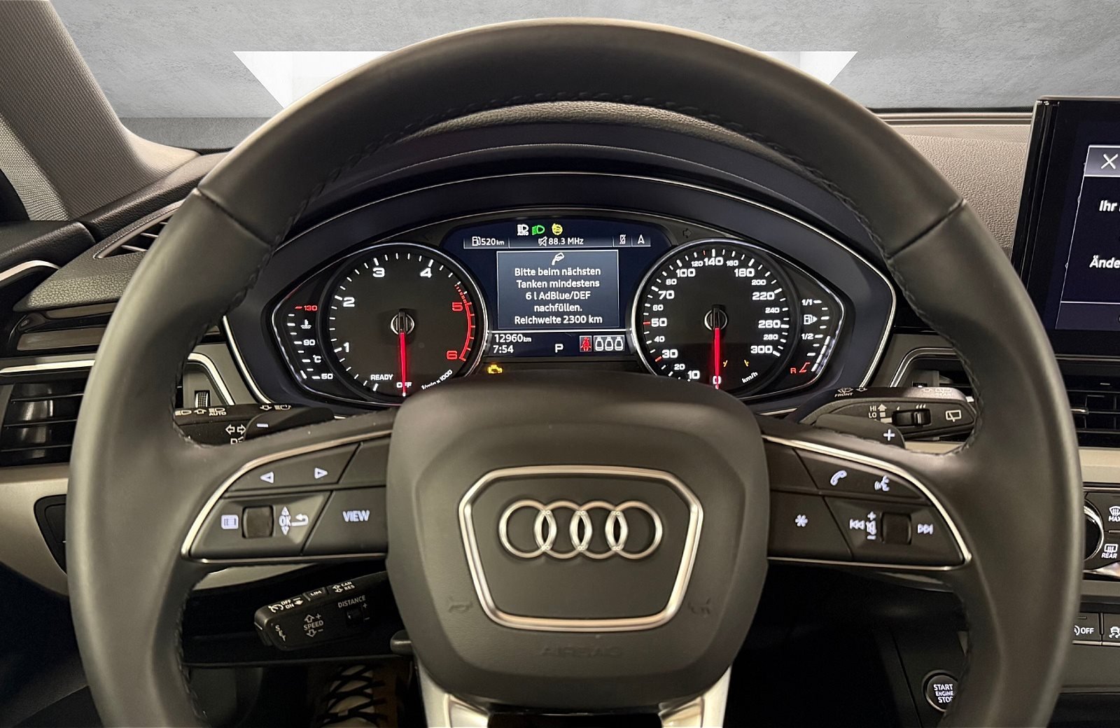 A4 Avant 30 TDI S-tronic LED Navi ACC PDC SHZ LM