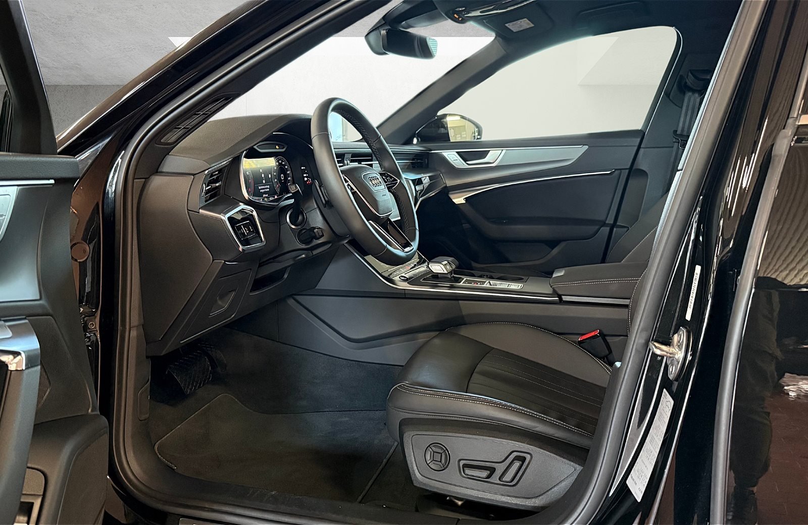 A6 Avant 45 TFSI advanced S-tronic Matrix Navi ACC AHK Leder RFK