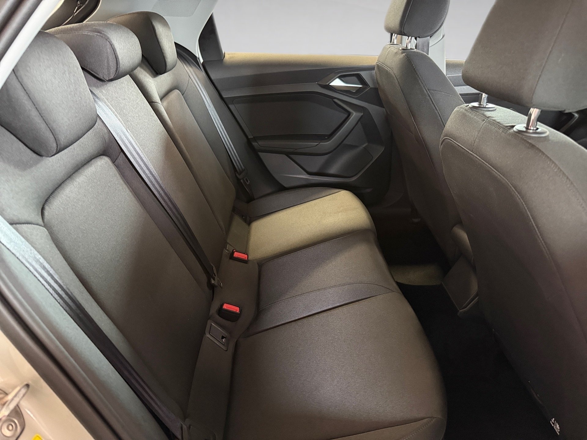 A1 Sportback 25 TFSI S-tronic Bluetooth PDC v+h