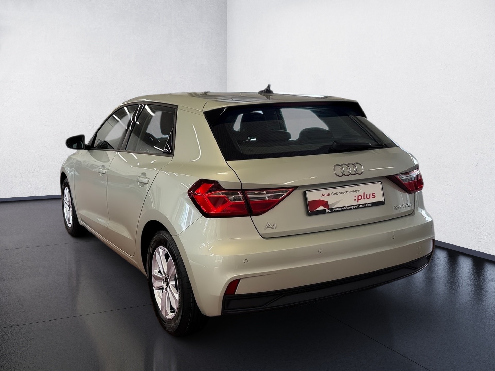 A1 Sportback 25 TFSI S-tronic Bluetooth PDC v+h