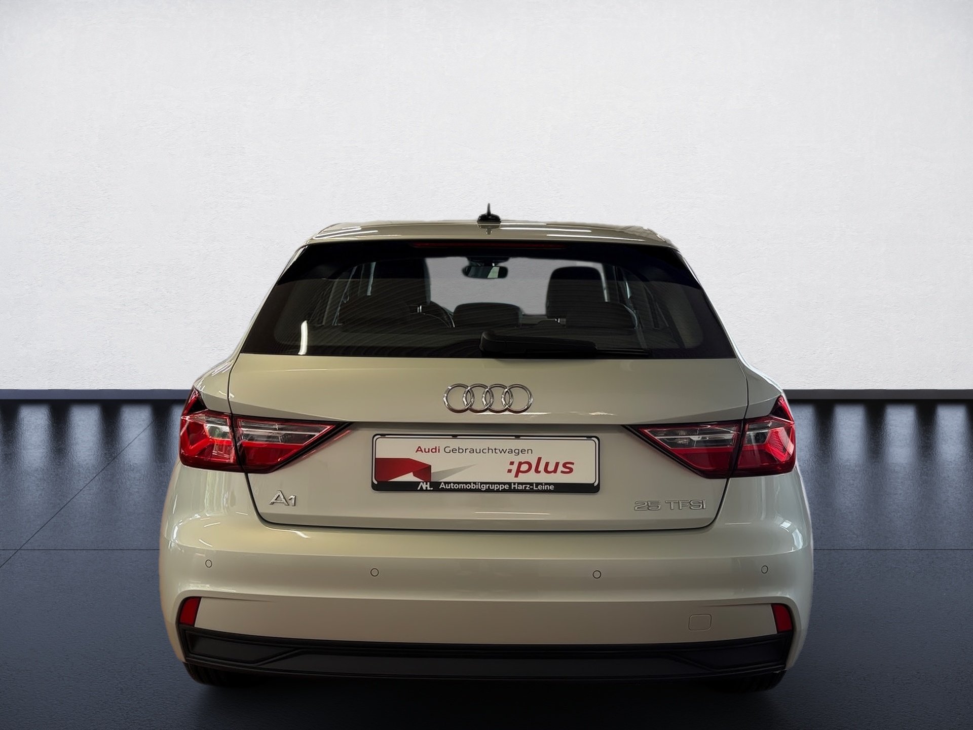 A1 Sportback 25 TFSI S-tronic Bluetooth PDC v+h