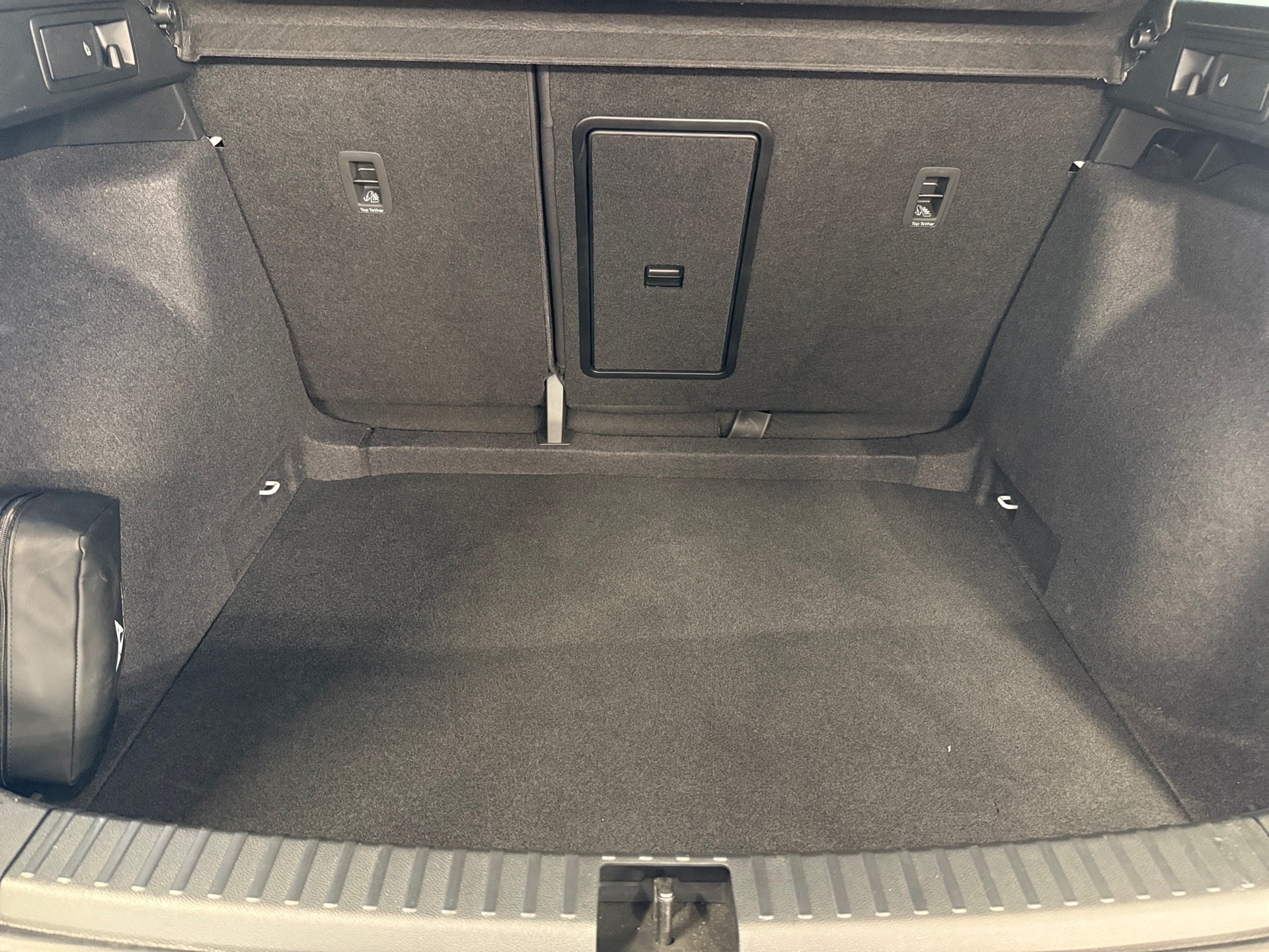 Ateca 1.5 TSI DSG AHK Navi ACC 360° SHZ 360 ACC
