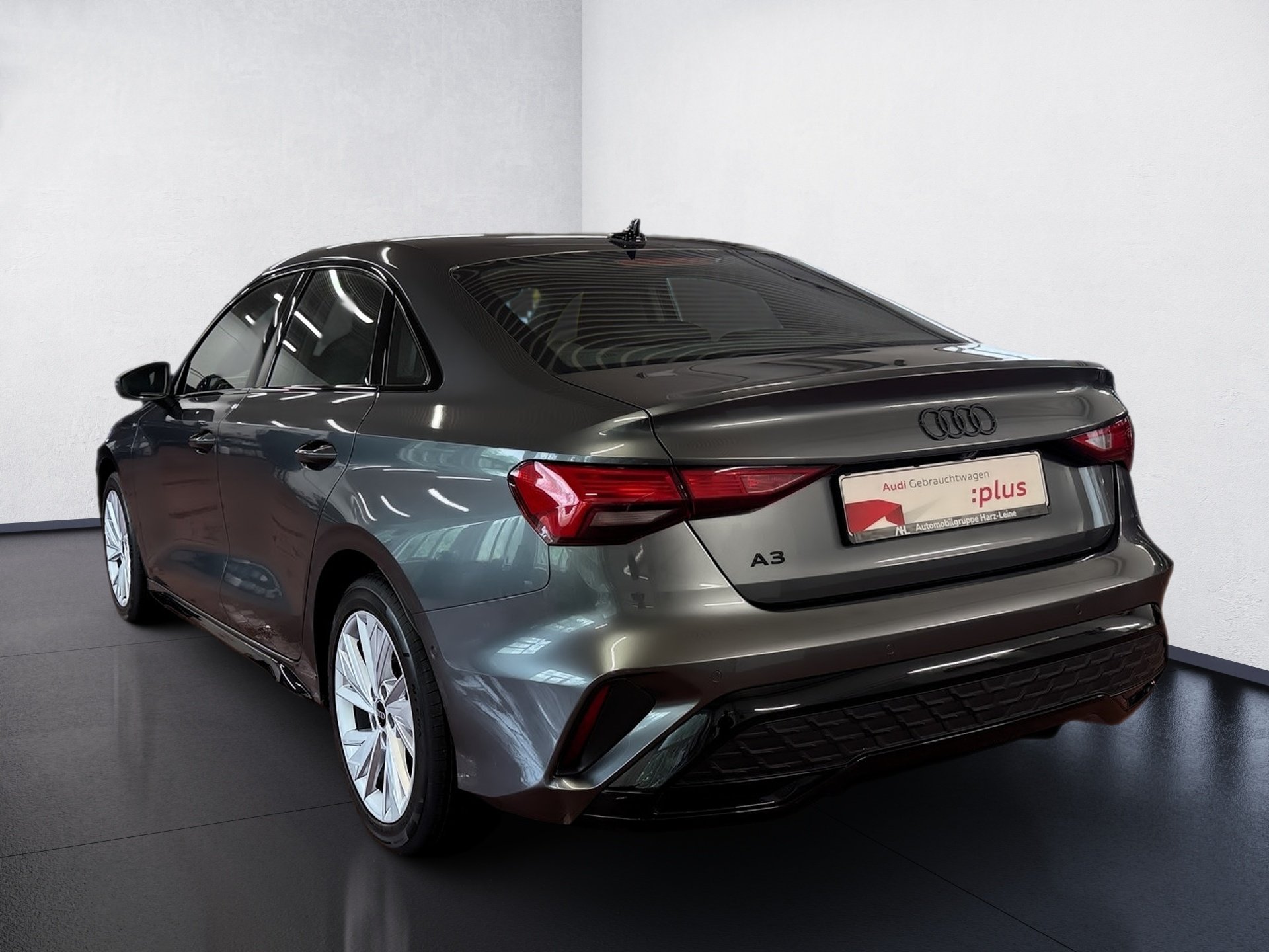 A3 Limousine 30 TFSI S line S-tronic Navi ACC RFK Optik schwarz plus
